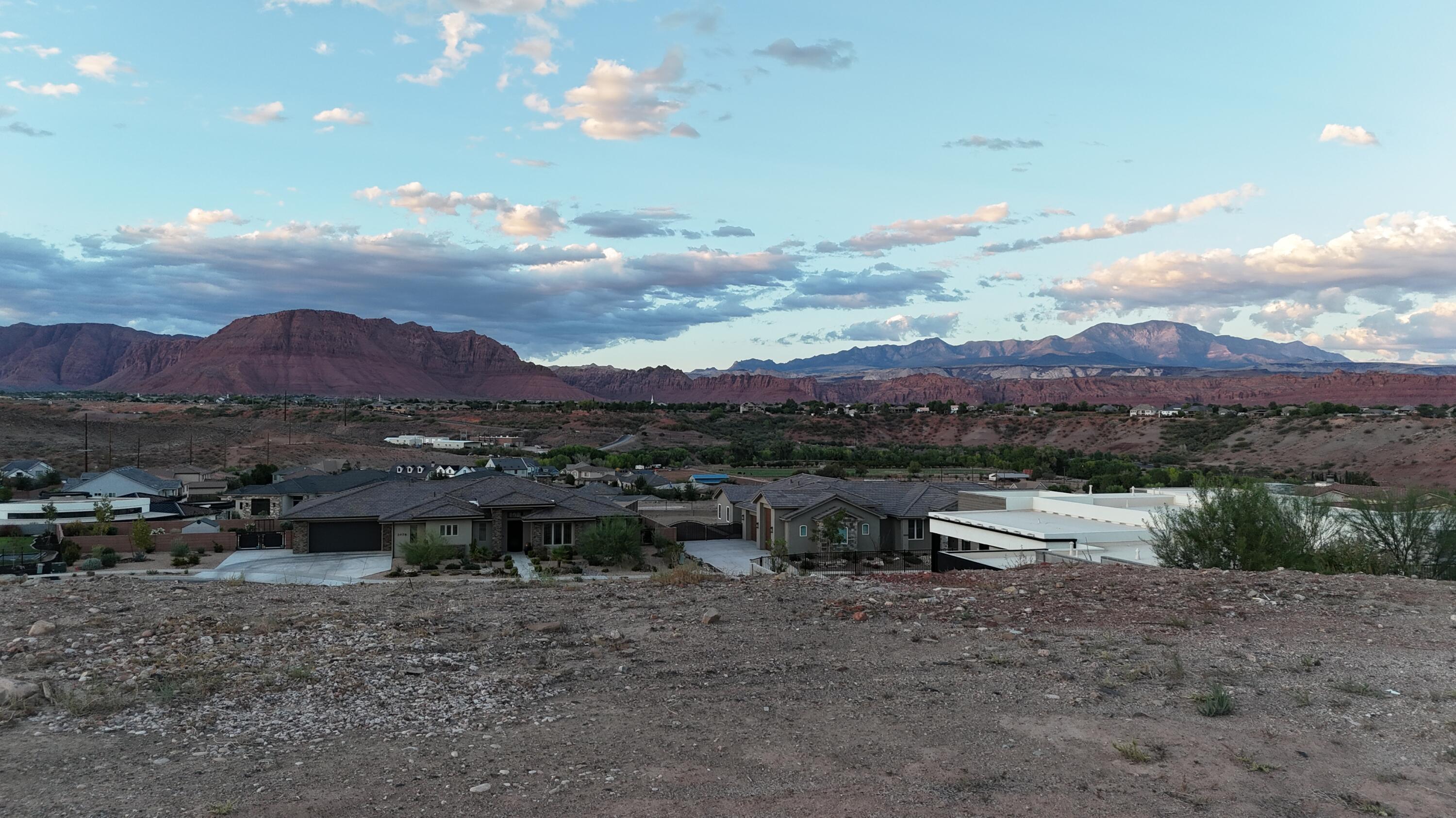 HILLS AT SANTA CLARA - Land