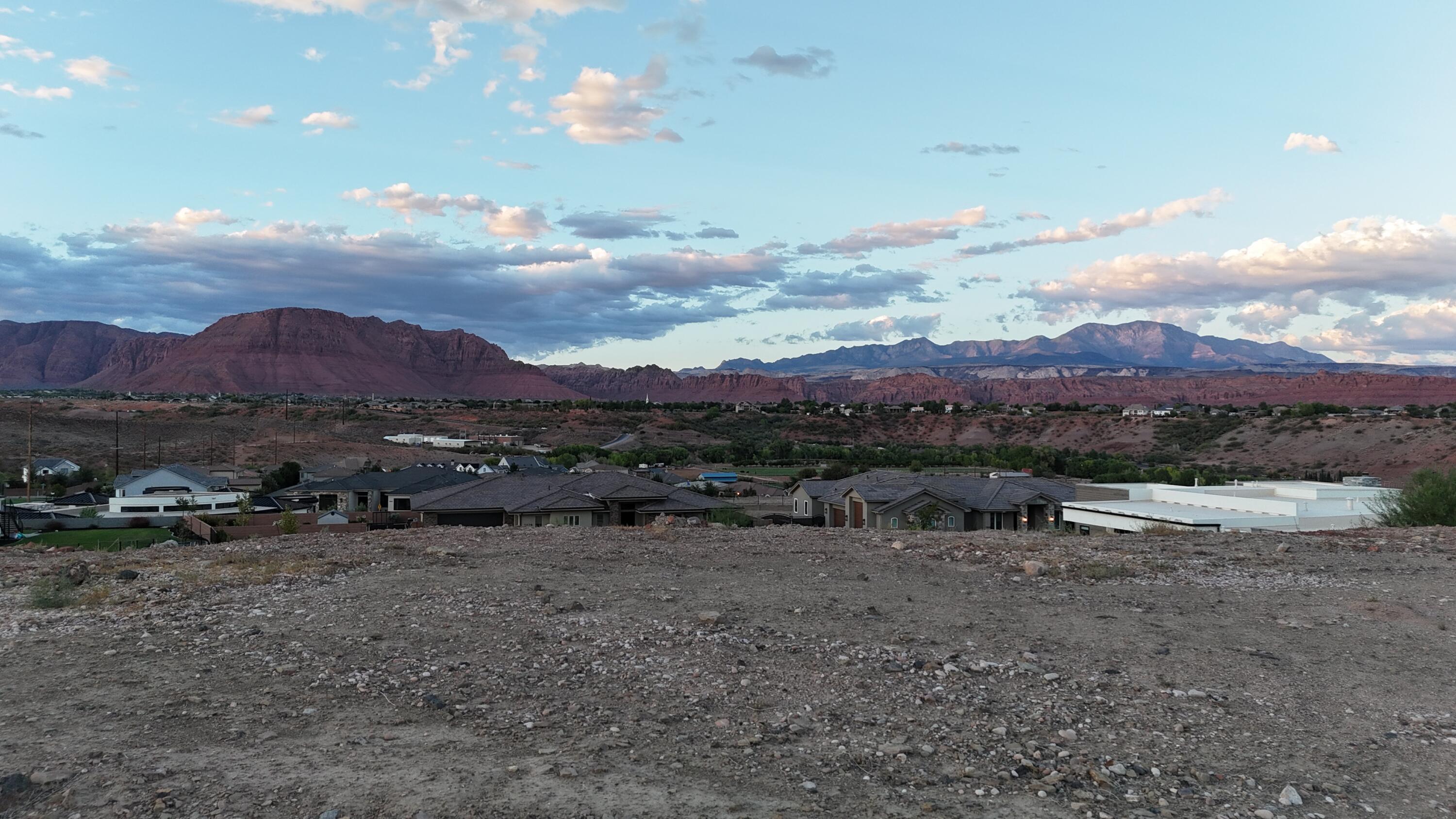 HILLS AT SANTA CLARA - Land