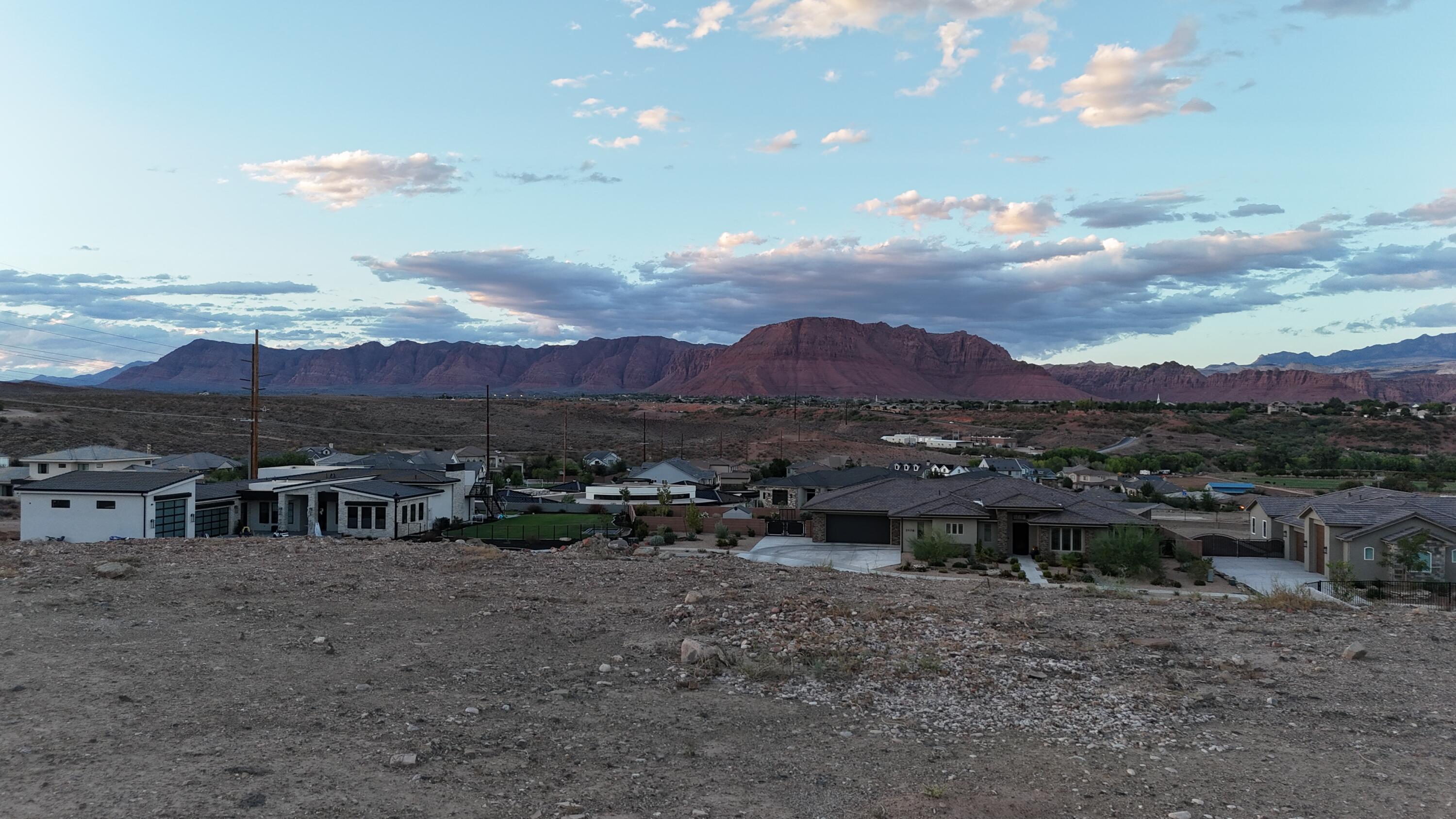 HILLS AT SANTA CLARA - Land