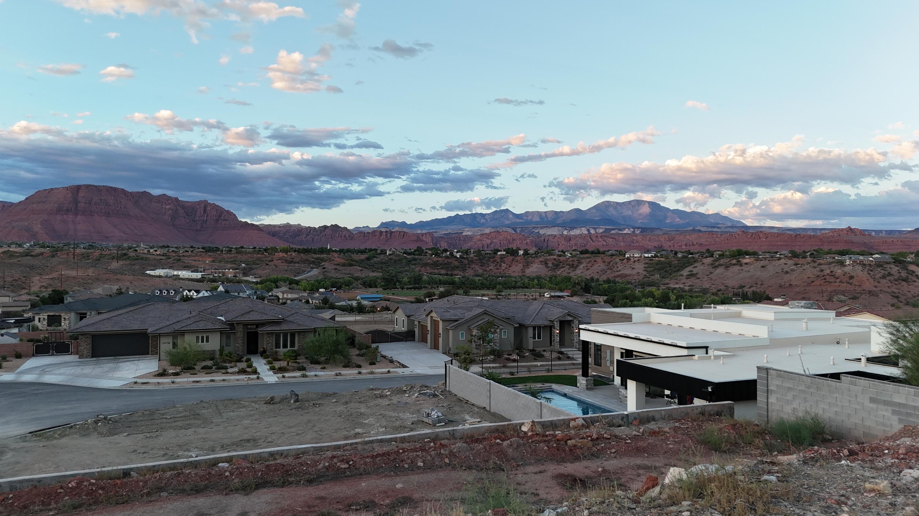 HILLS AT SANTA CLARA - Land