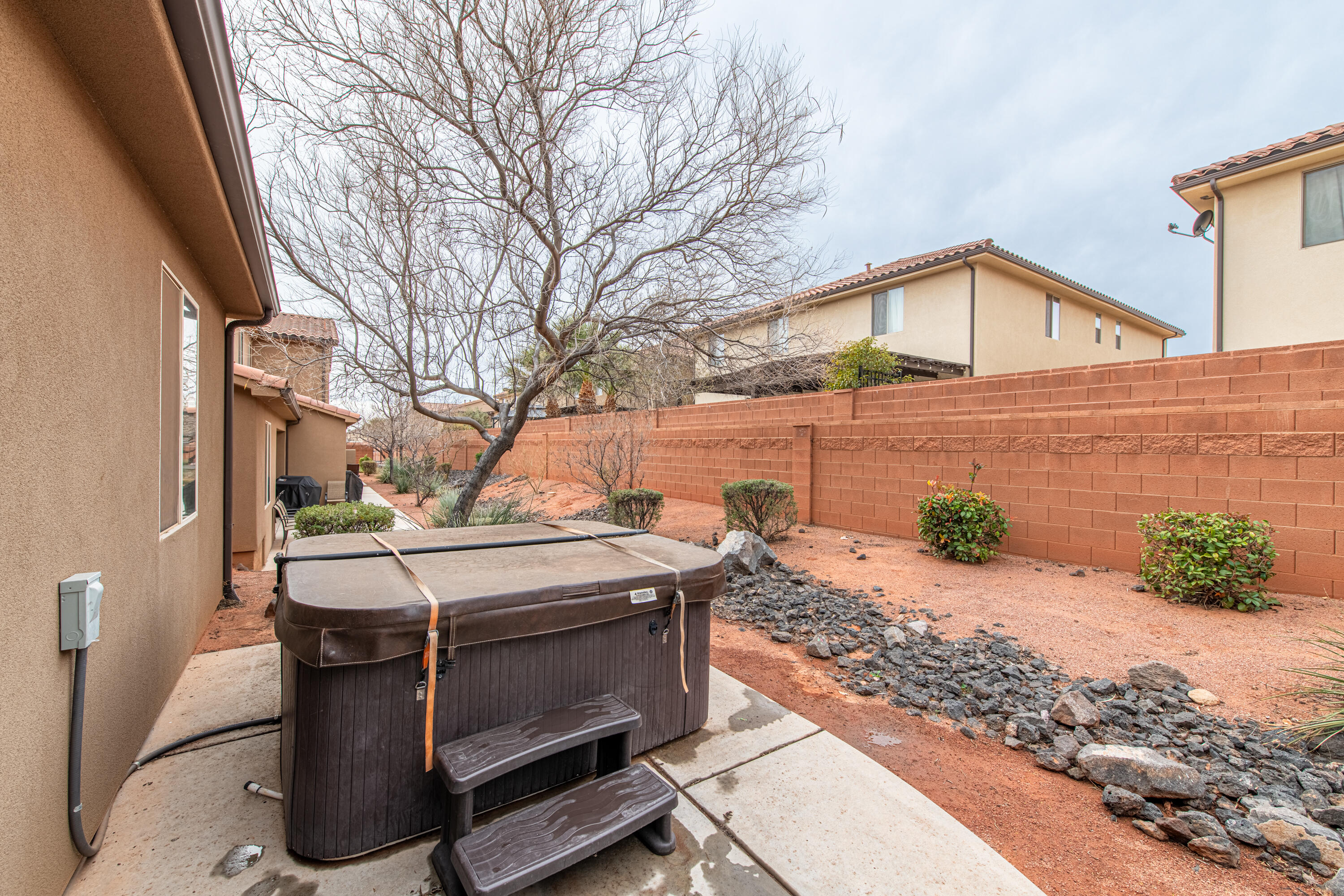 PARADISE VILLAGE AT ZION - Residential