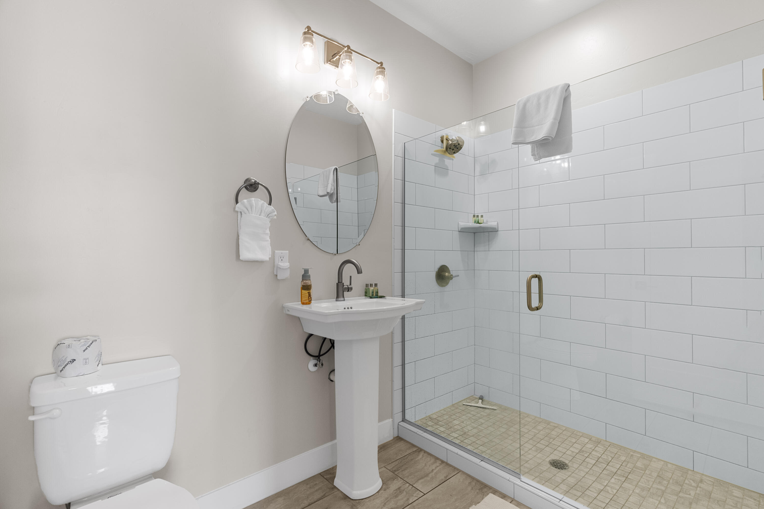 10 DIAGONAL CONDOS - Residential