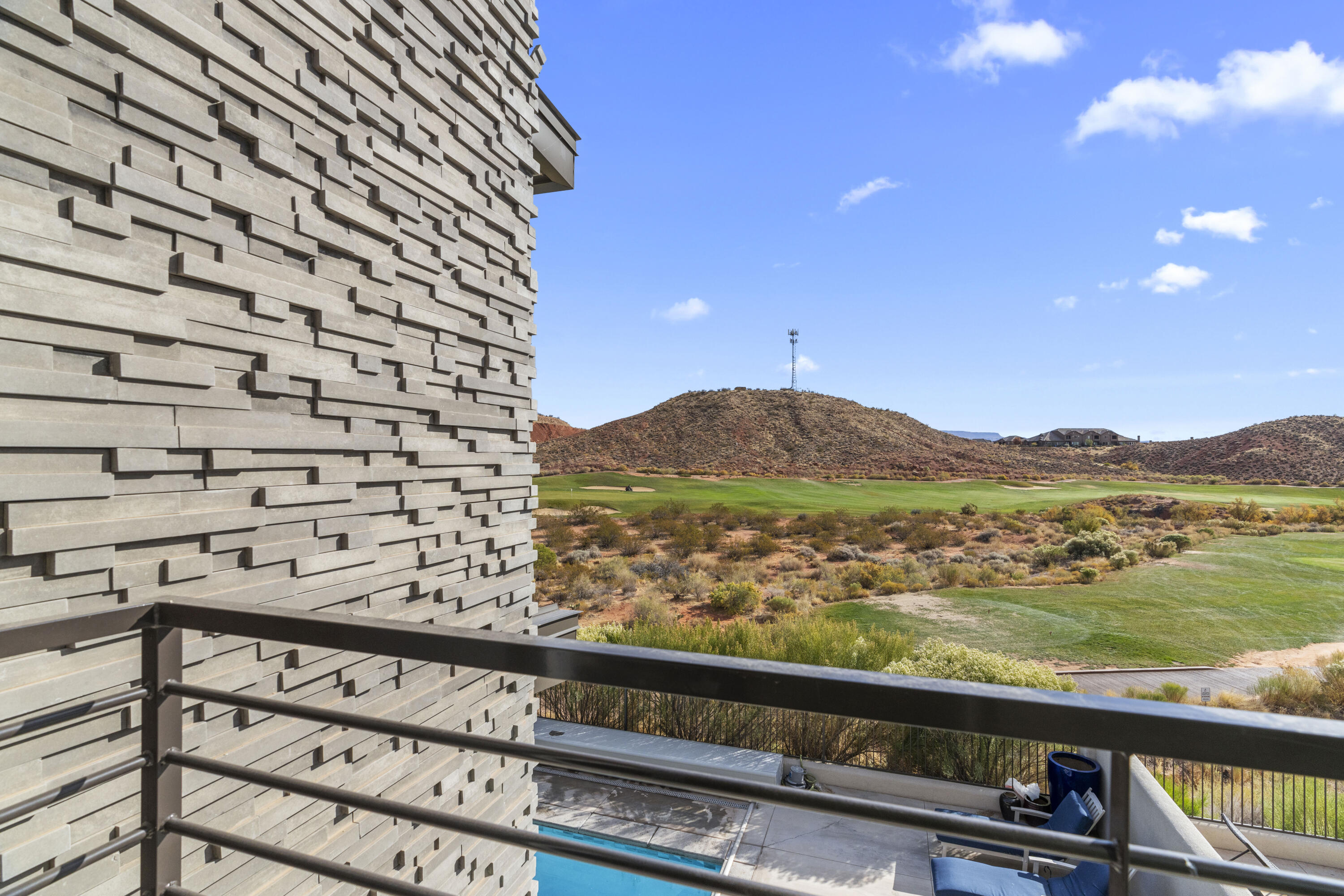 10 DIAGONAL CONDOS - Residential