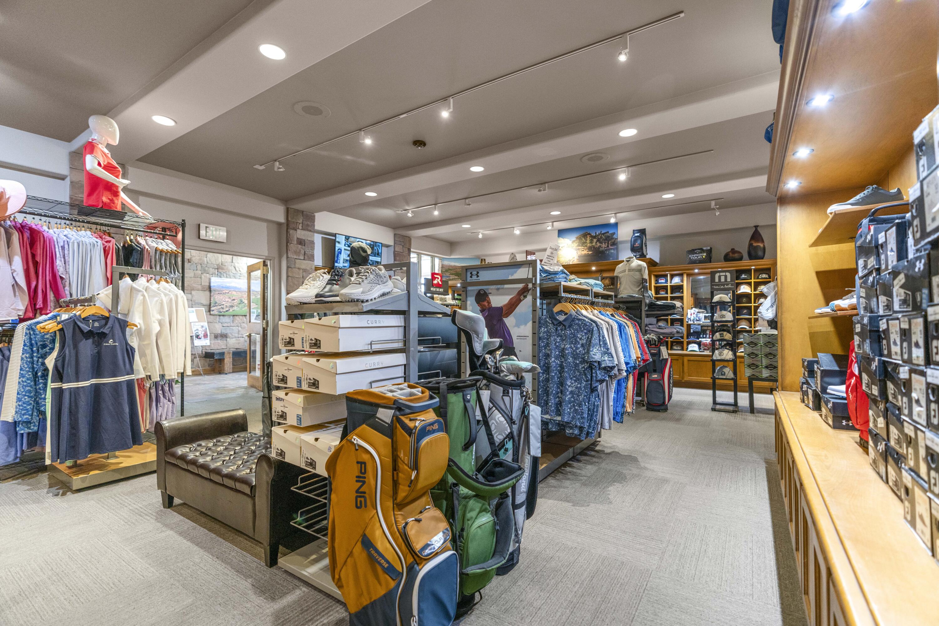 10 DIAGONAL CONDOS - Residential