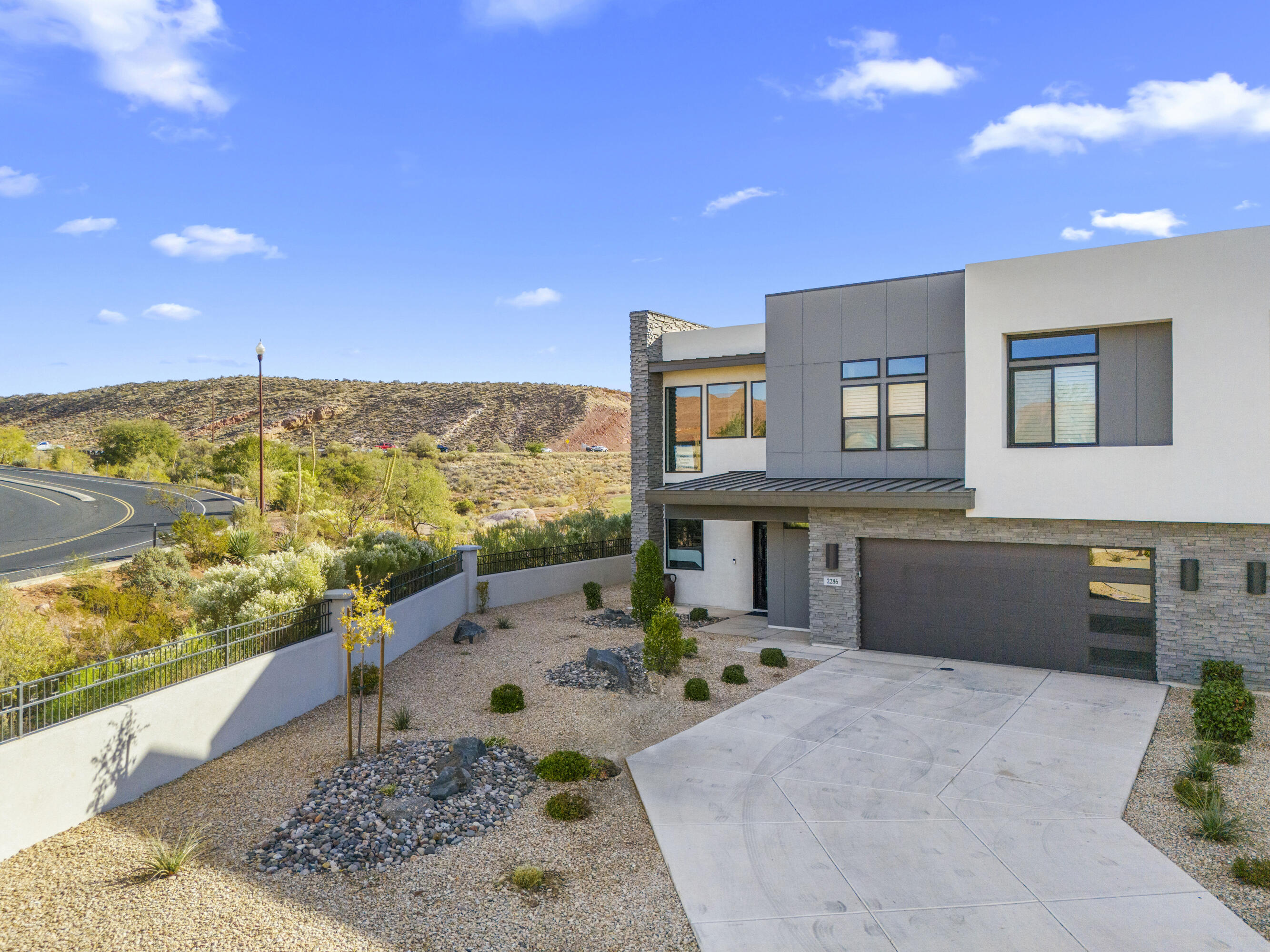 10 DIAGONAL CONDOS - Residential