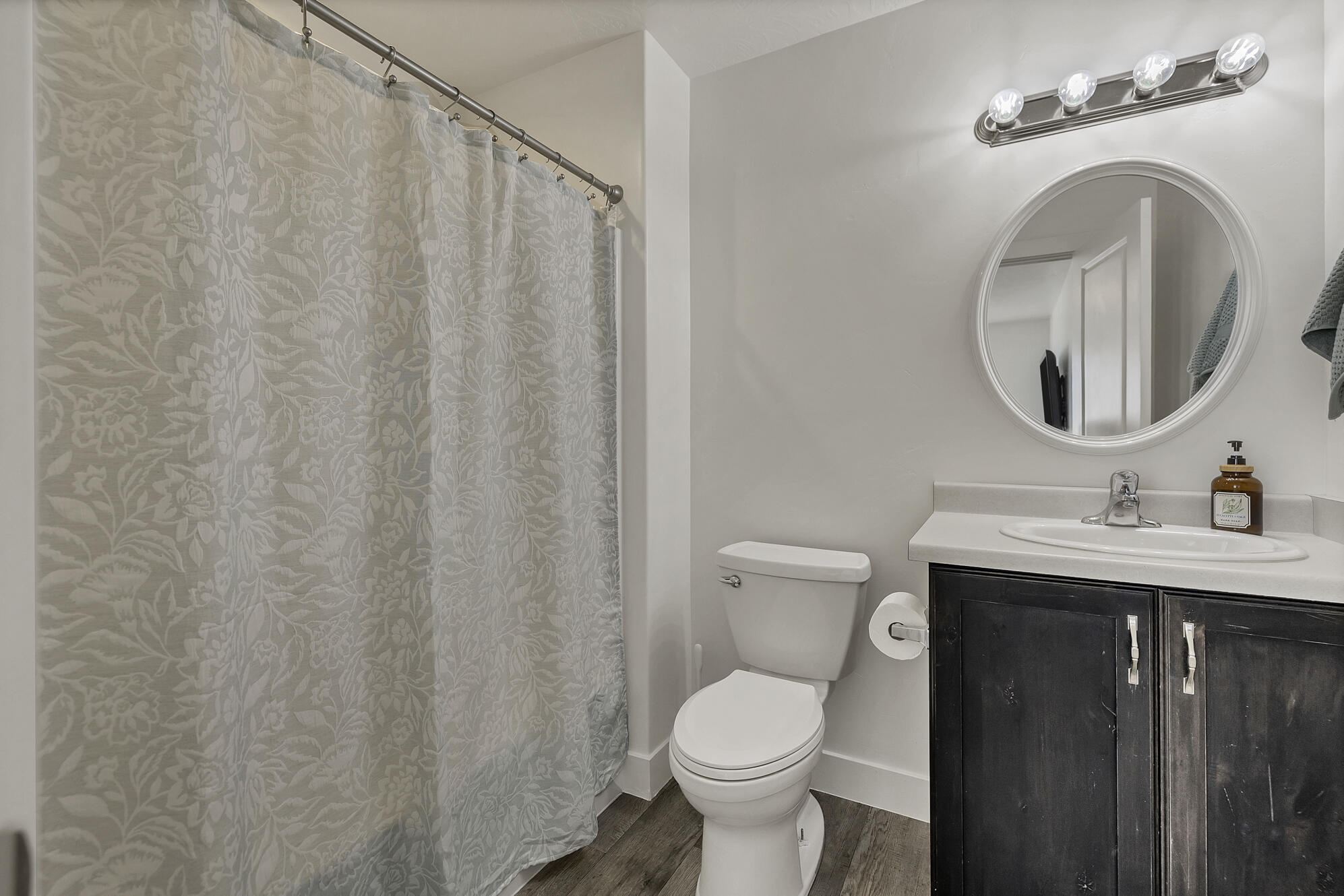 DESERT BLUFF AT DESERT CANYONS TOWNHOMES - Residential