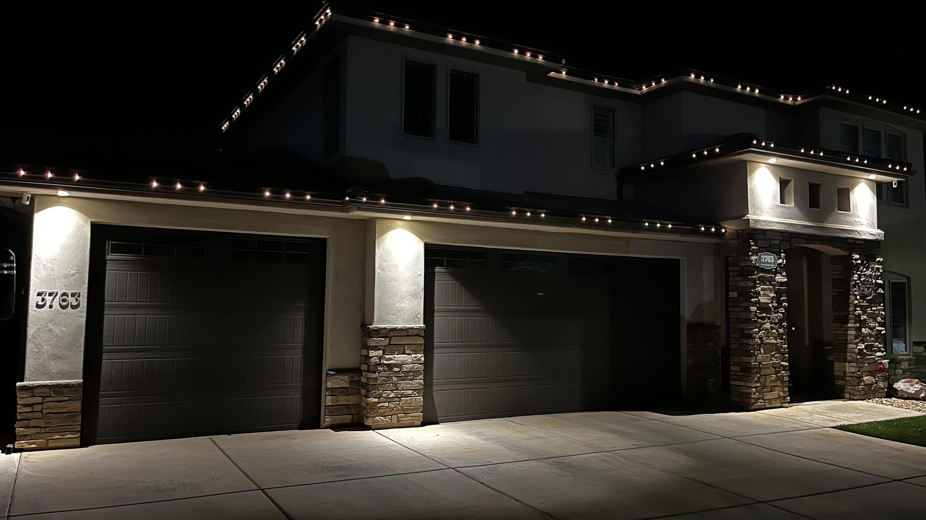 DESERT BLUFF AT DESERT CANYONS TOWNHOMES - Residential