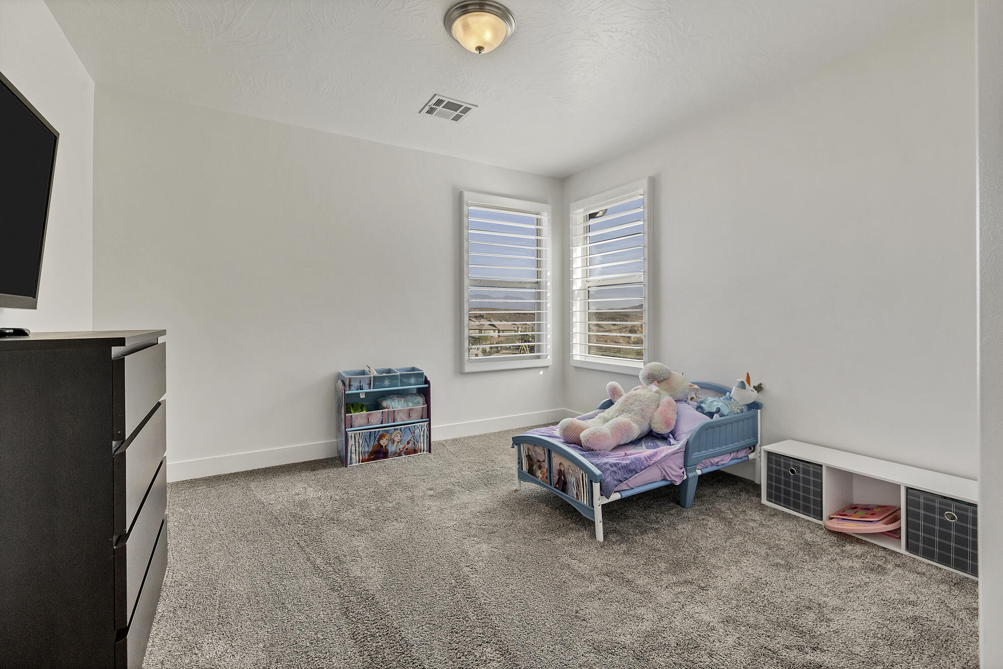 DESERT BLUFF AT DESERT CANYONS TOWNHOMES - Residential