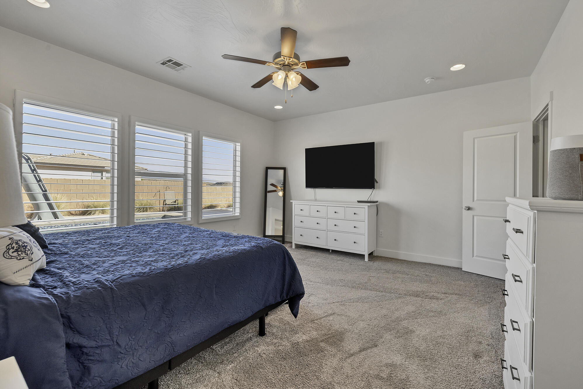 DESERT BLUFF AT DESERT CANYONS TOWNHOMES - Residential