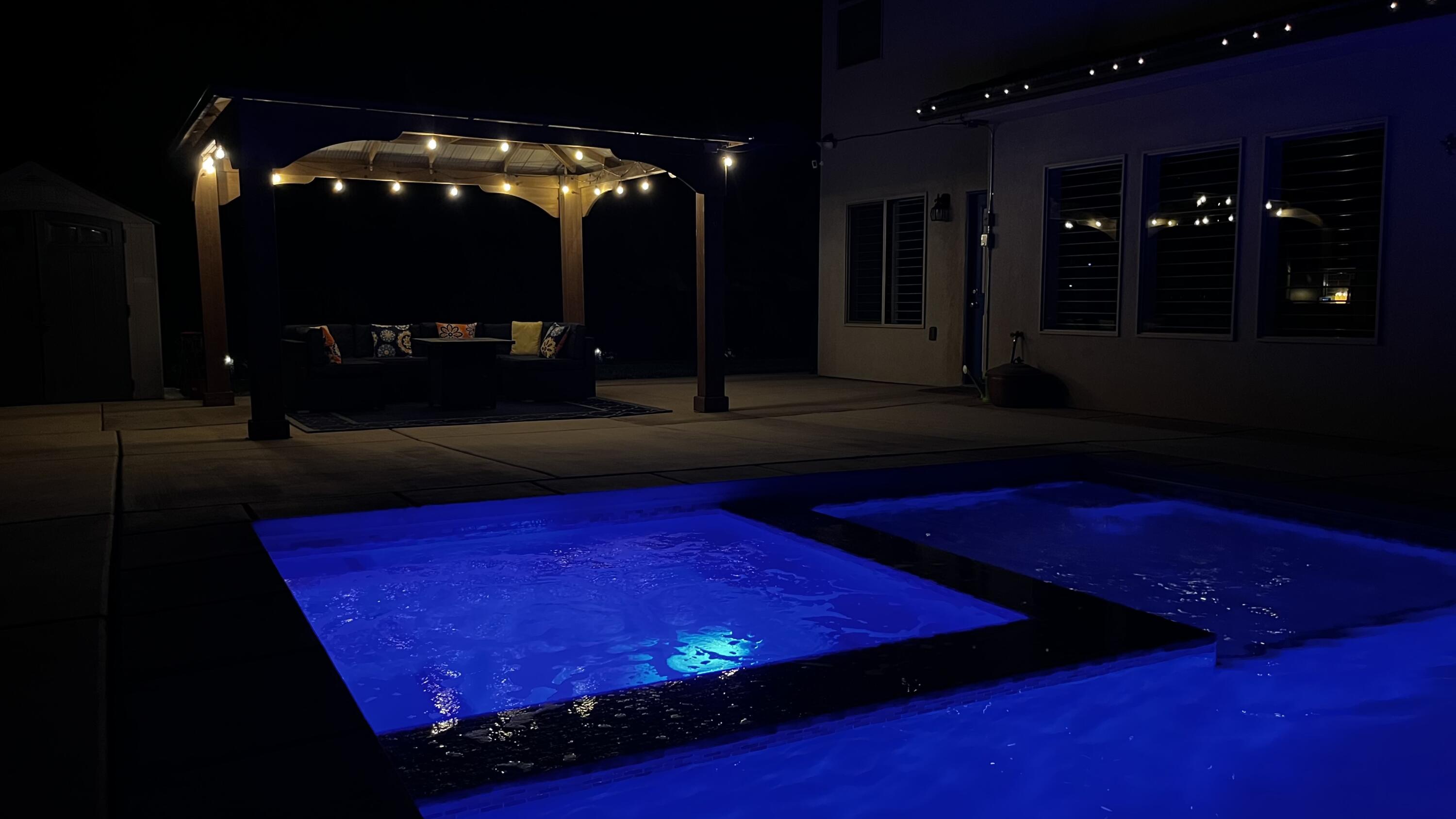 DESERT BLUFF AT DESERT CANYONS TOWNHOMES - Residential