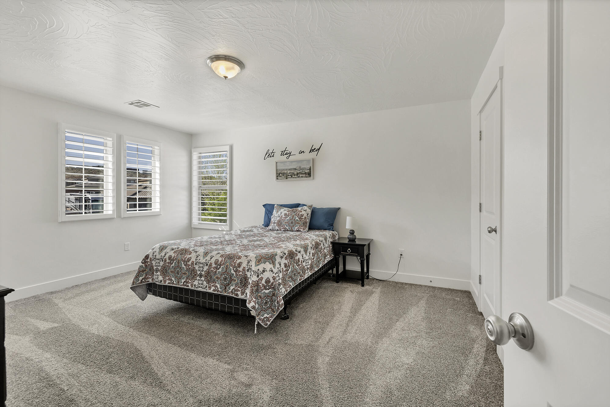 DESERT BLUFF AT DESERT CANYONS TOWNHOMES - Residential