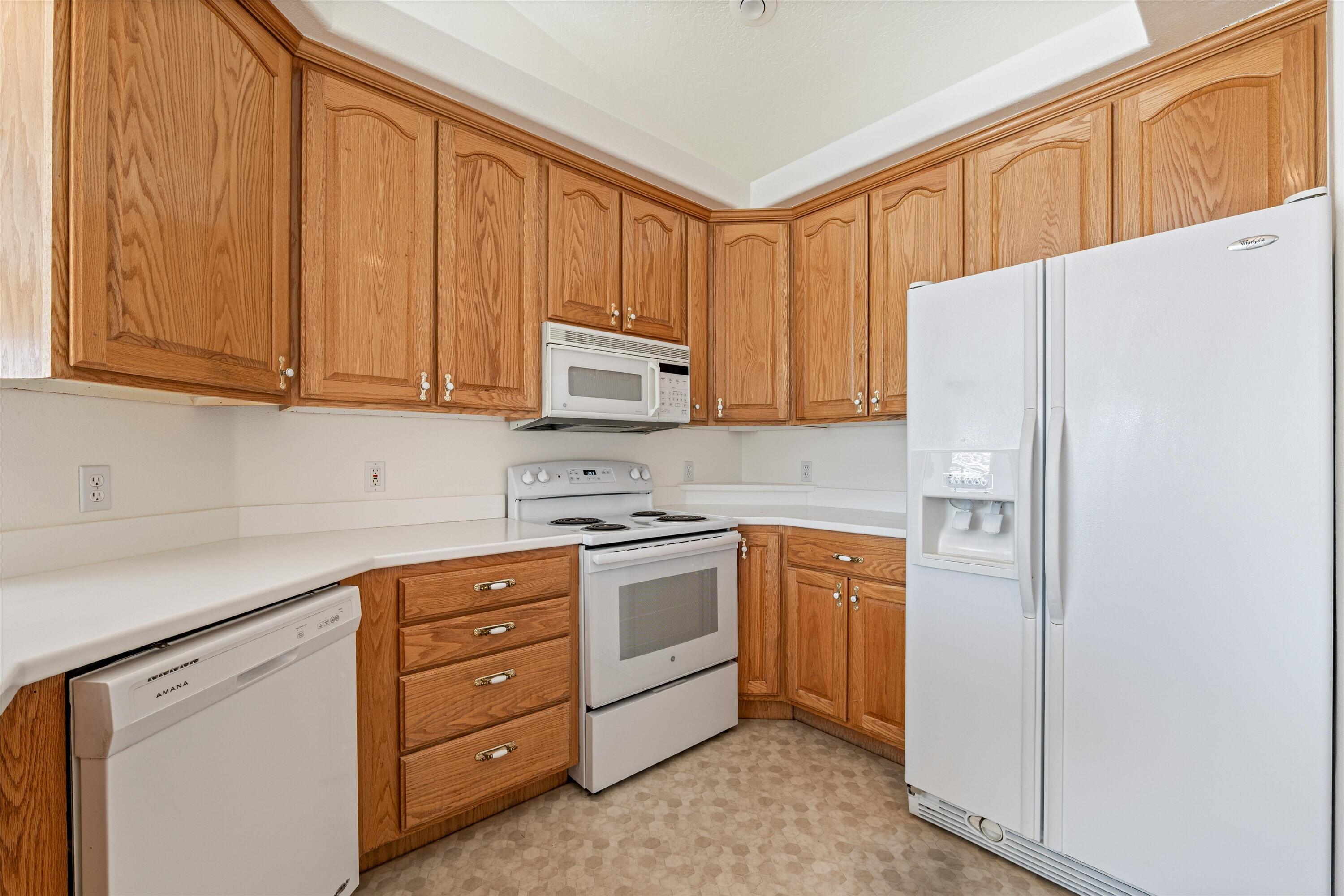 PECAN MEADOWS - Residential