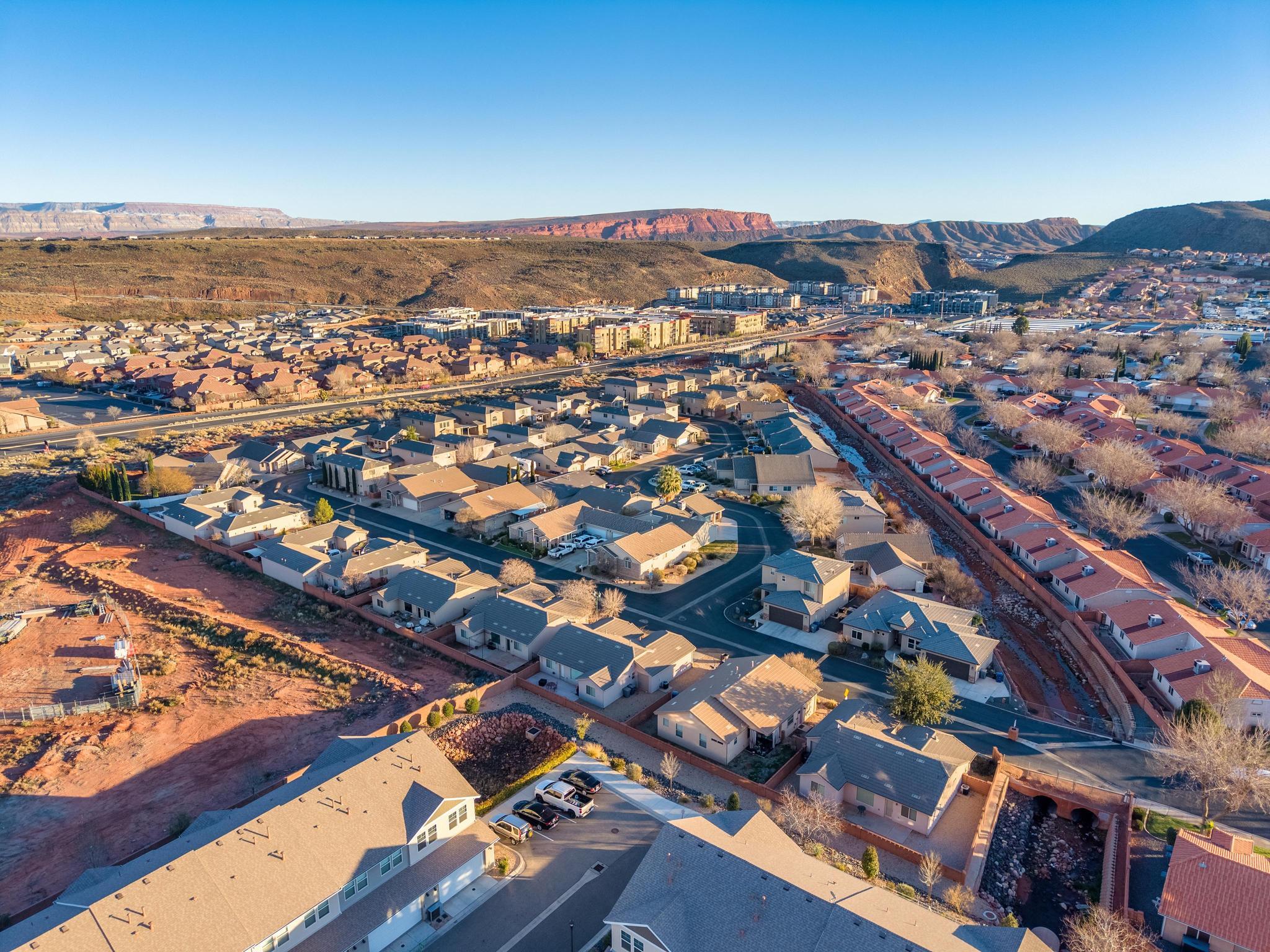 ENGLISH OAKS ESTATES - Residential