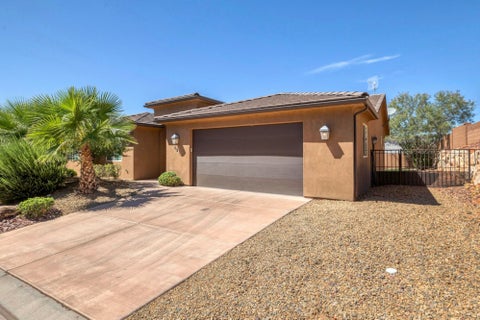 Tiny photo for 491 N Sun Rock Way, Washington, UT 84780 (MLS # 26-276107)