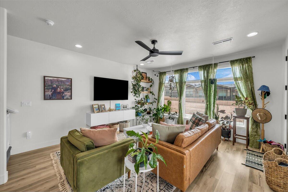 SAGE VILLAS - Residential