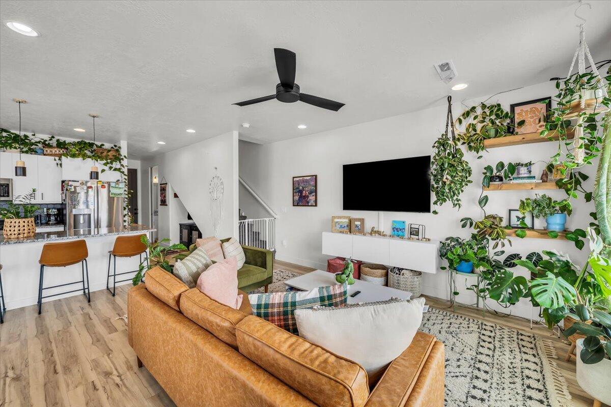 SAGE VILLAS - Residential