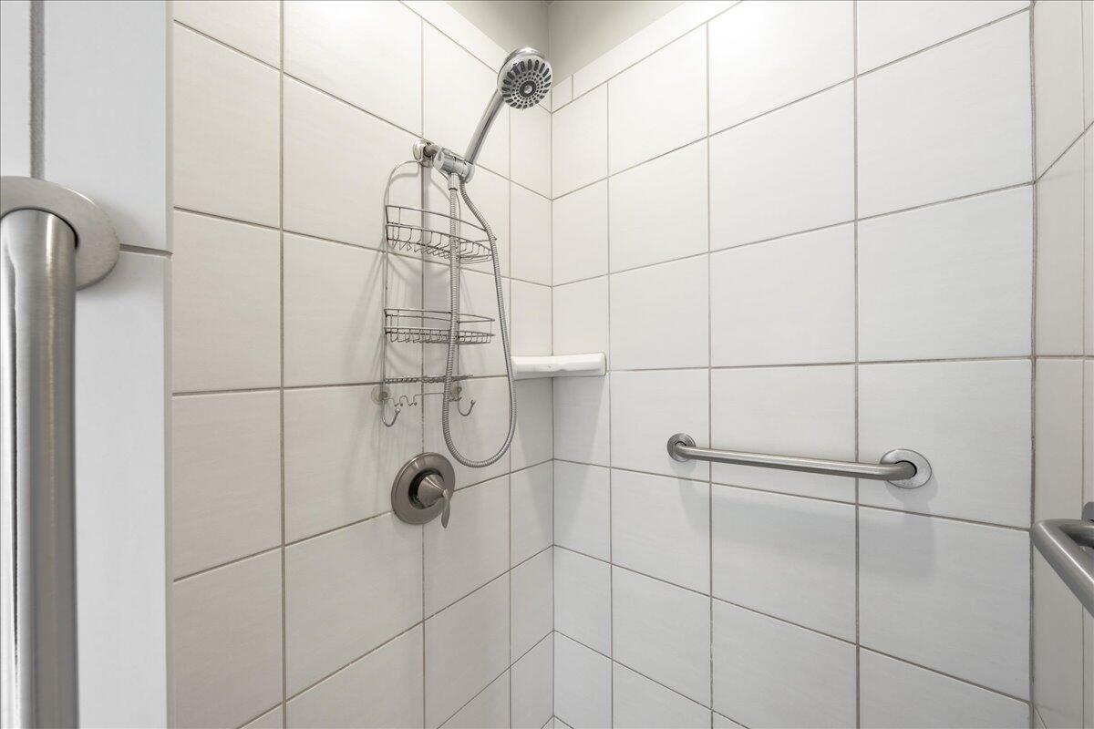 BOULDER SPRINGS VILLAS - Residential