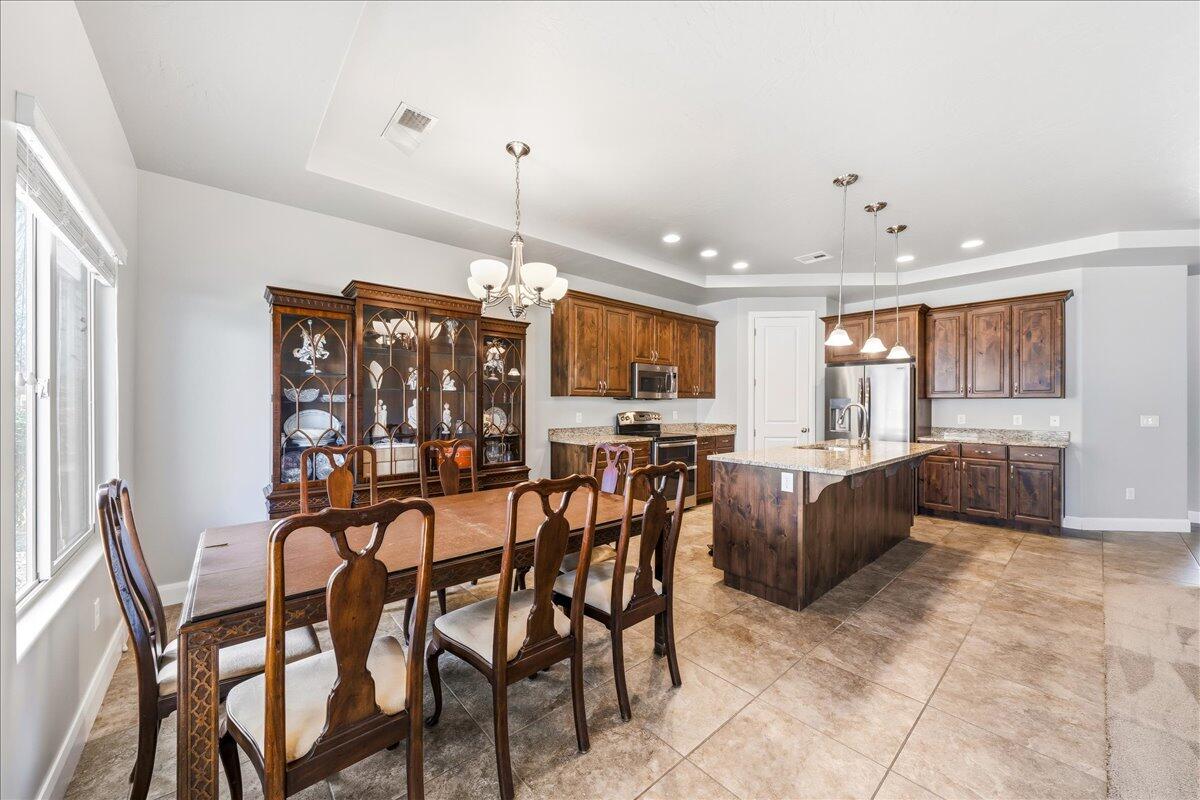 BOULDER SPRINGS VILLAS - Residential