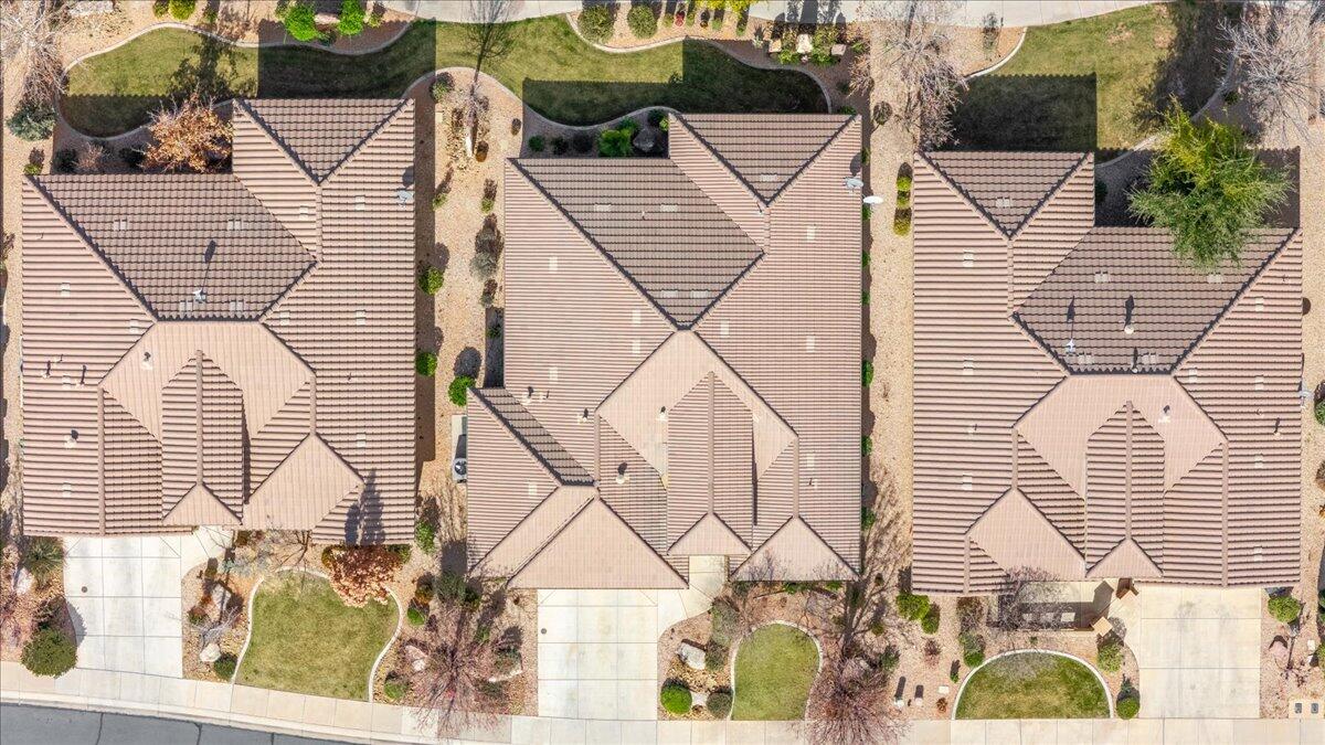 BOULDER SPRINGS VILLAS - Residential