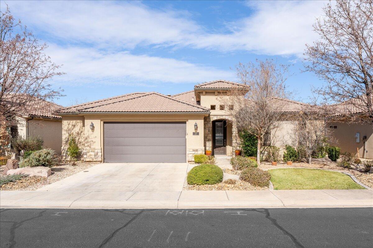 BOULDER SPRINGS VILLAS - Residential