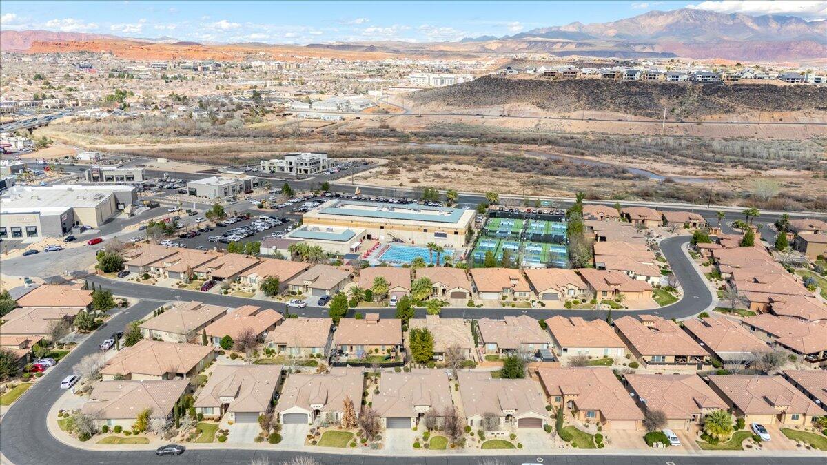 BOULDER SPRINGS VILLAS - Residential