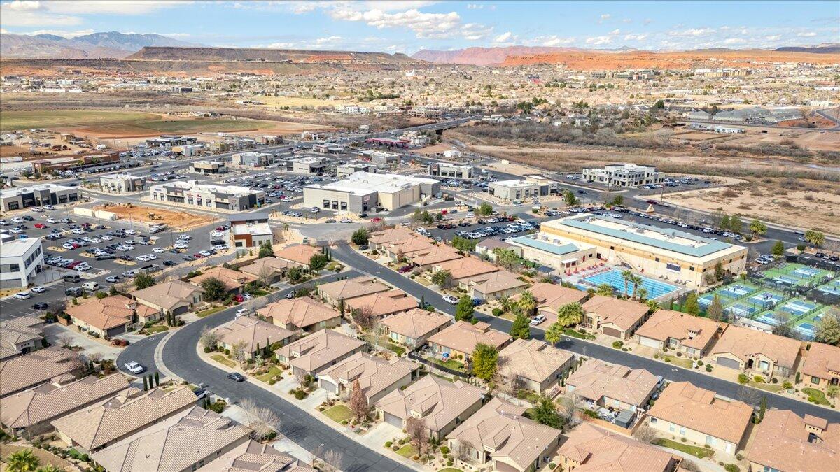 BOULDER SPRINGS VILLAS - Residential