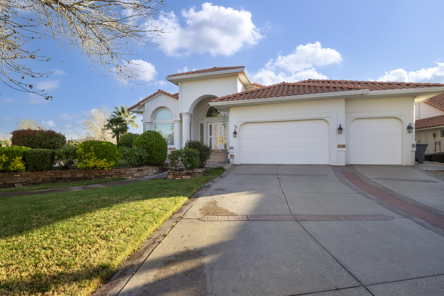 CRYSTAL LAKES TOWNHOMES - Residential