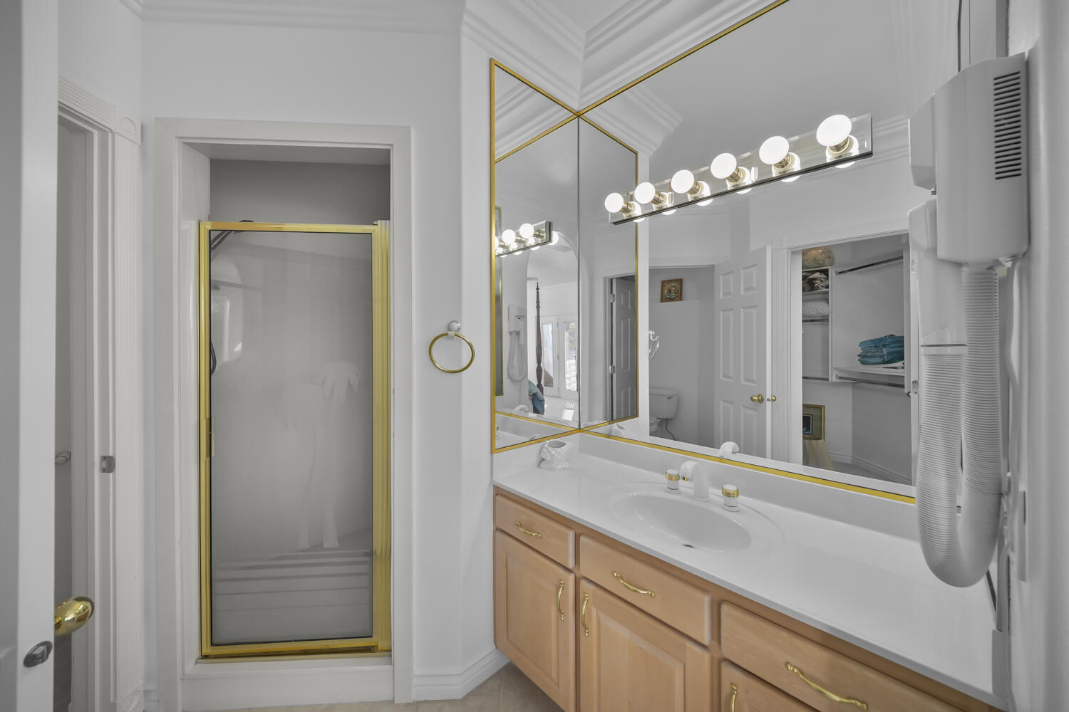 CRYSTAL LAKES TOWNHOMES - Residential