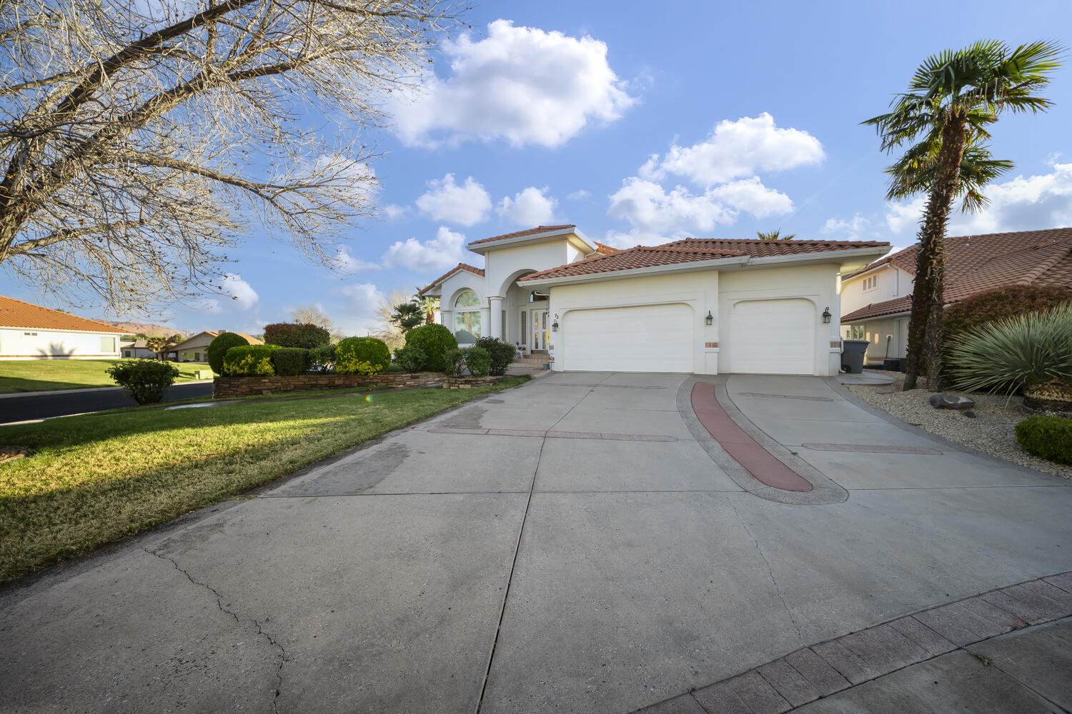 CRYSTAL LAKES TOWNHOMES - Residential