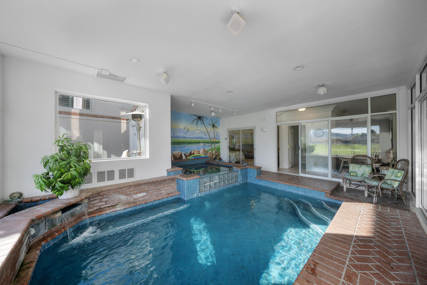 CRYSTAL LAKES TOWNHOMES - Residential