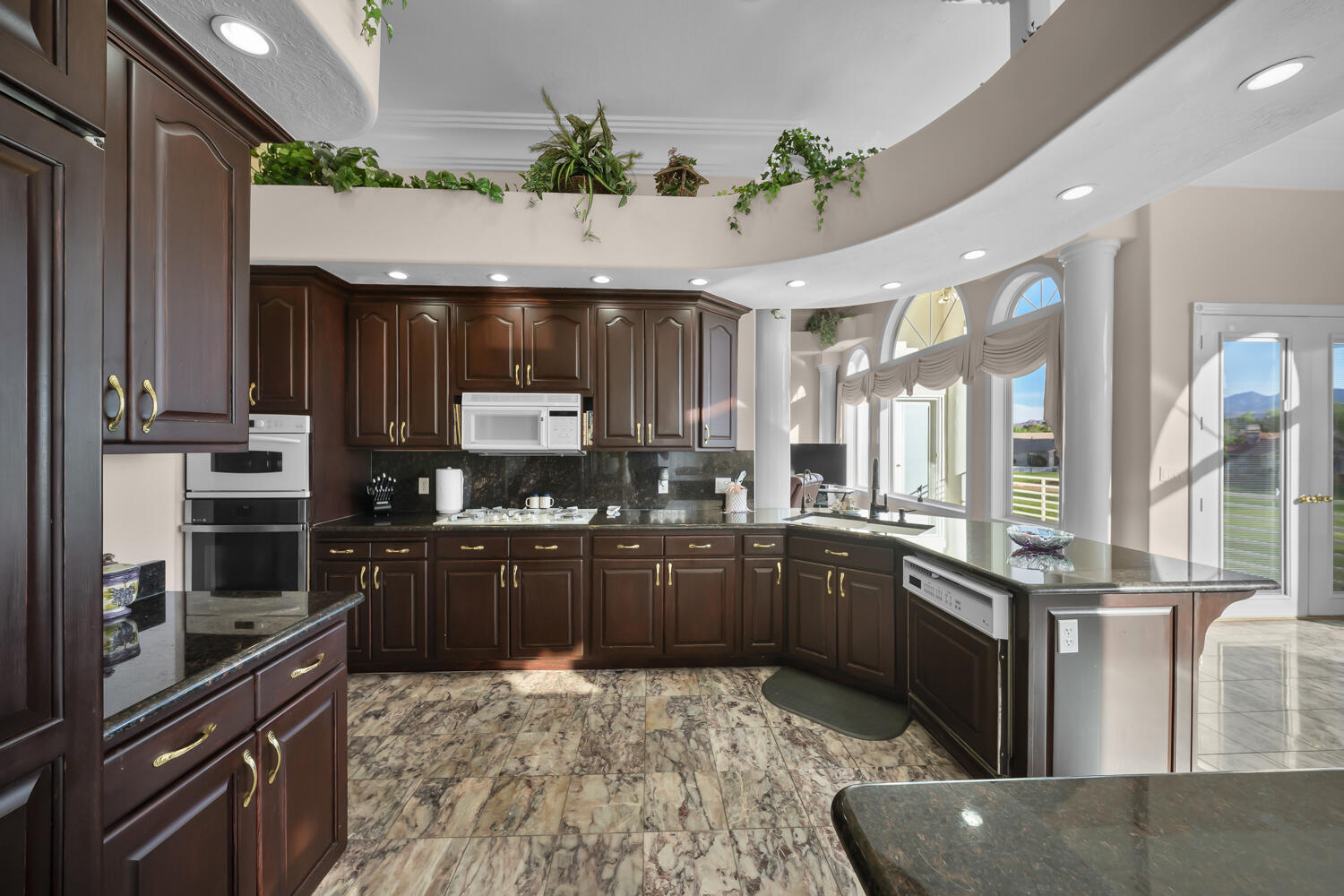 CRYSTAL LAKES TOWNHOMES - Residential