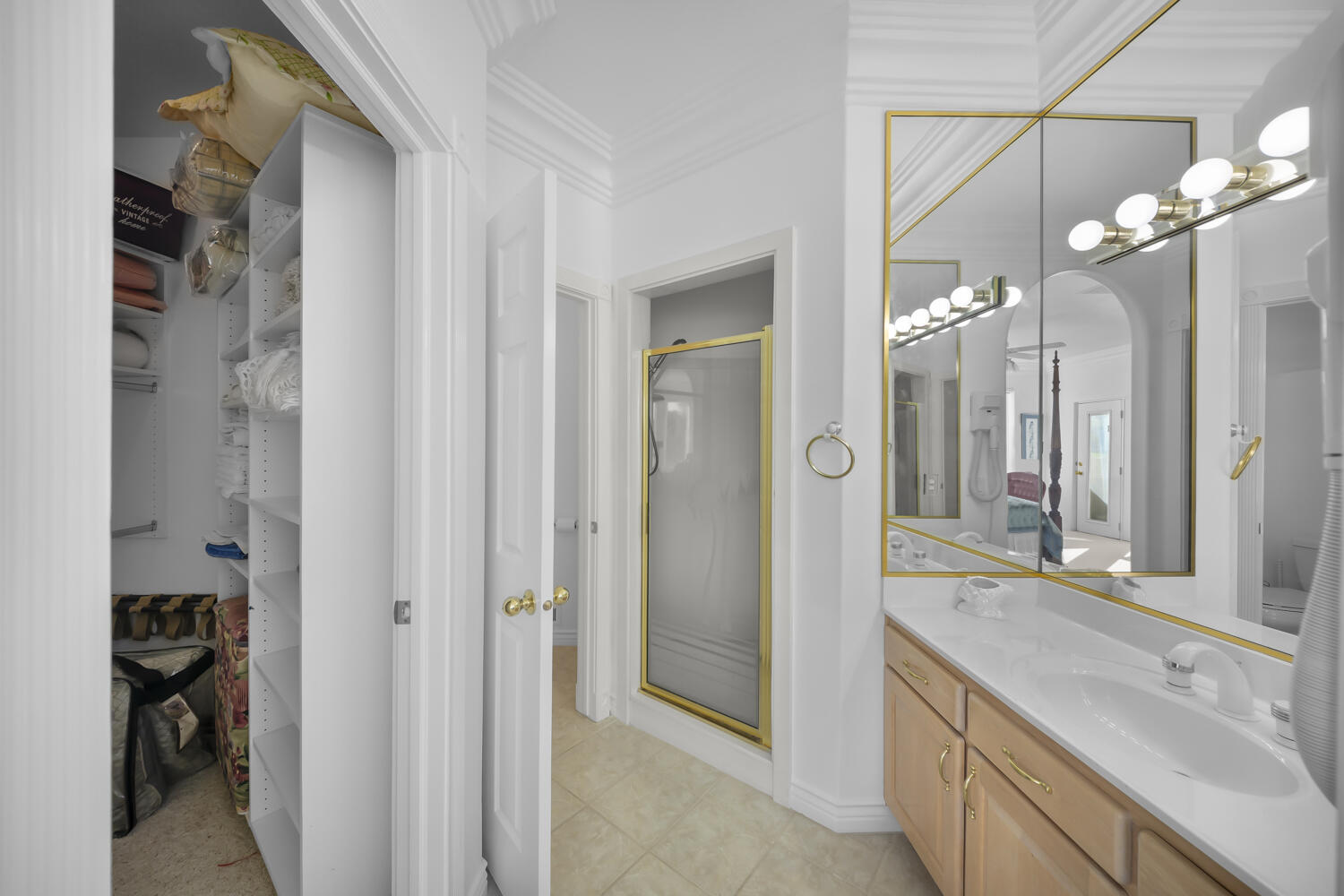 CRYSTAL LAKES TOWNHOMES - Residential