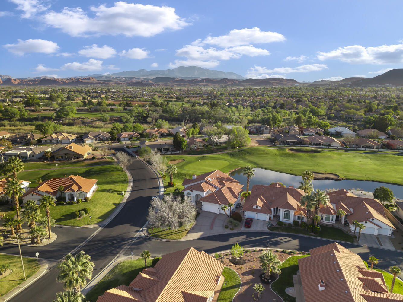 CRYSTAL LAKES TOWNHOMES - Residential
