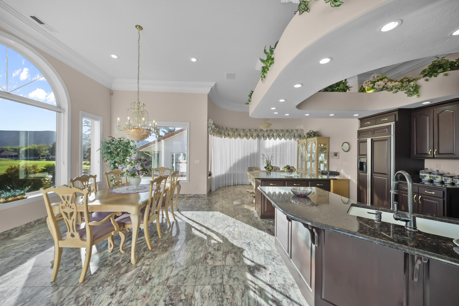 CRYSTAL LAKES TOWNHOMES - Residential