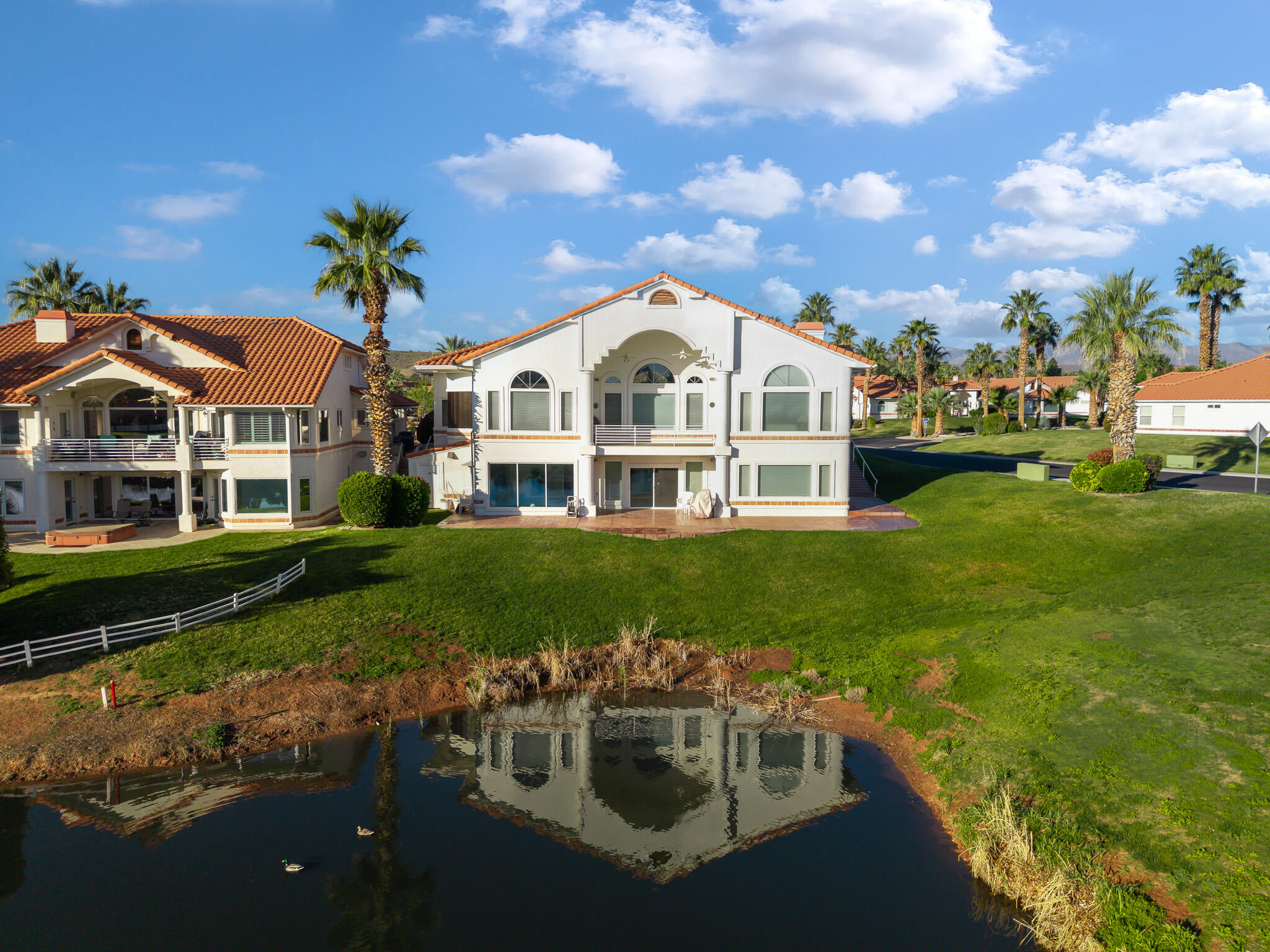 CRYSTAL LAKES TOWNHOMES - Residential