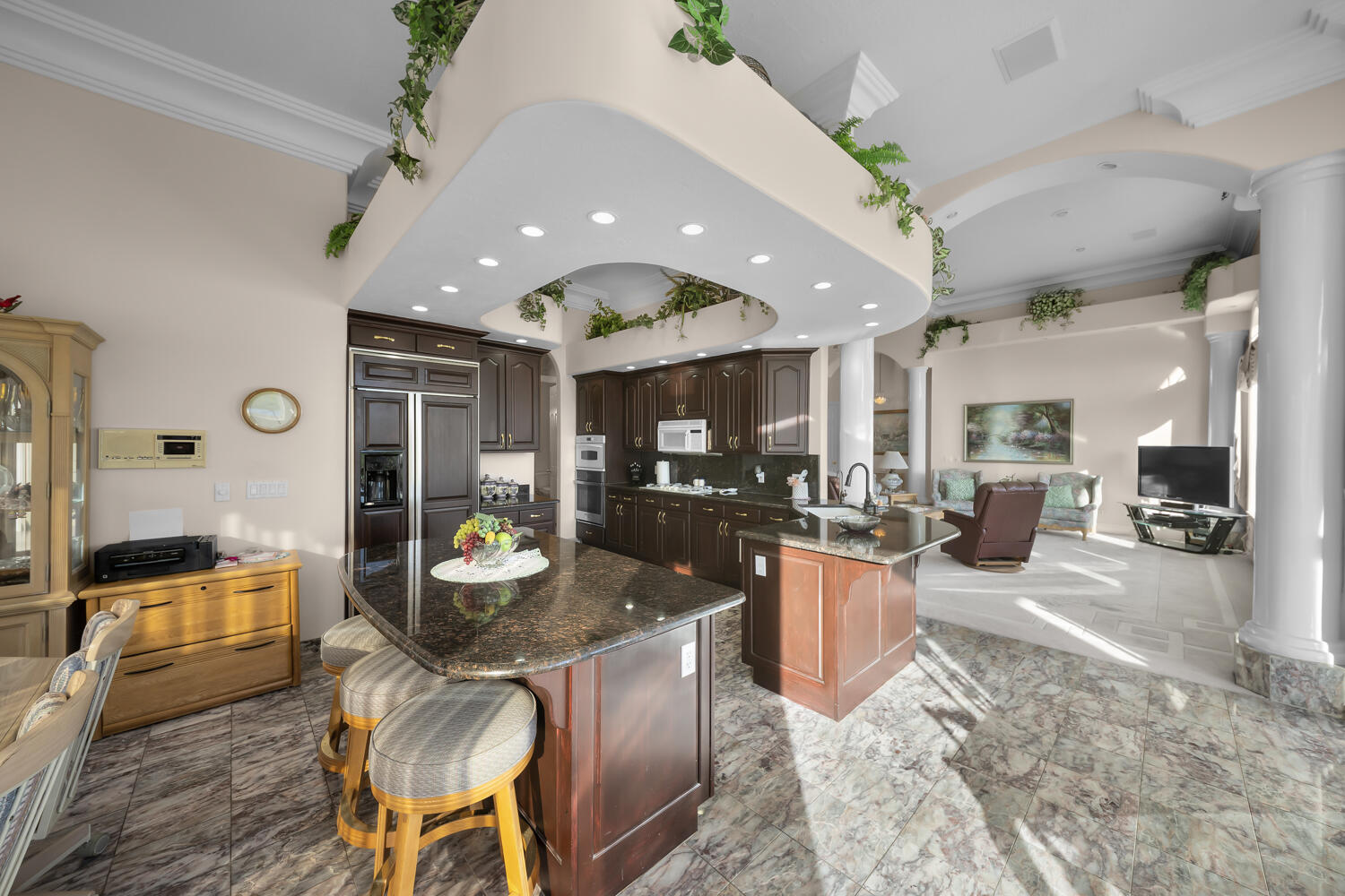 CRYSTAL LAKES TOWNHOMES - Residential