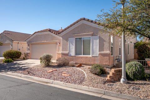 Tiny photo for 1720 W Wide River DR, Saint George, UT 84790 (MLS # 26-275892)