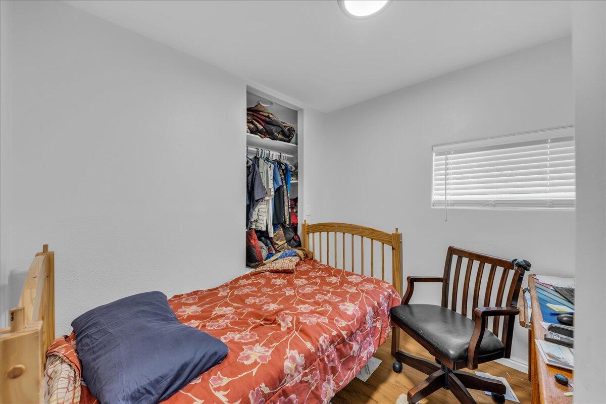 LEEDS TOWNSITE - Residential