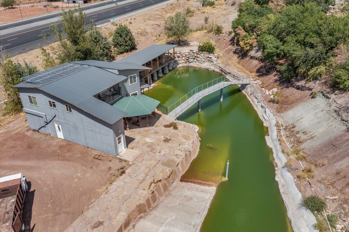 LEEDS TOWNSITE - Residential