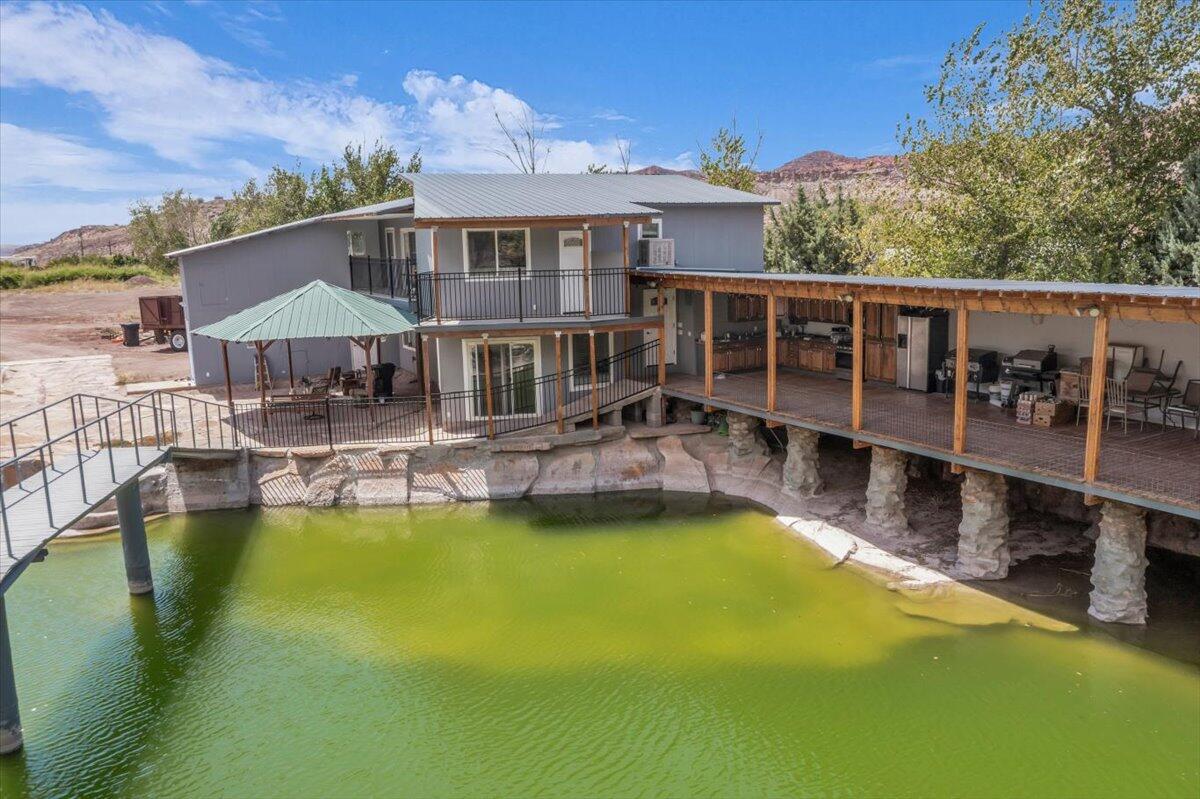 LEEDS TOWNSITE - Residential