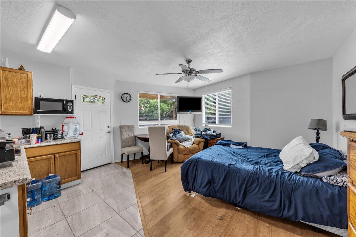 LEEDS TOWNSITE - Residential