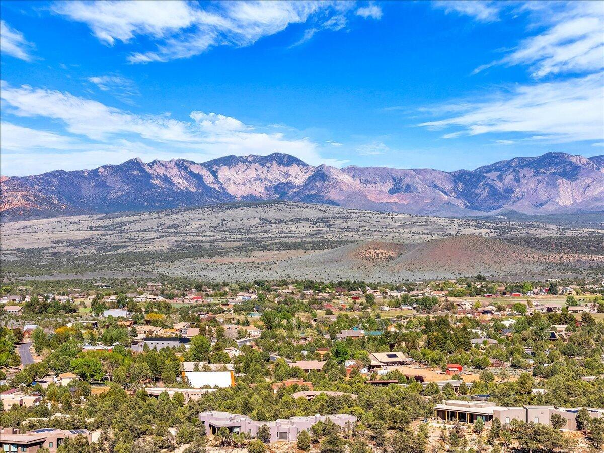 PINION HILLS - Residential