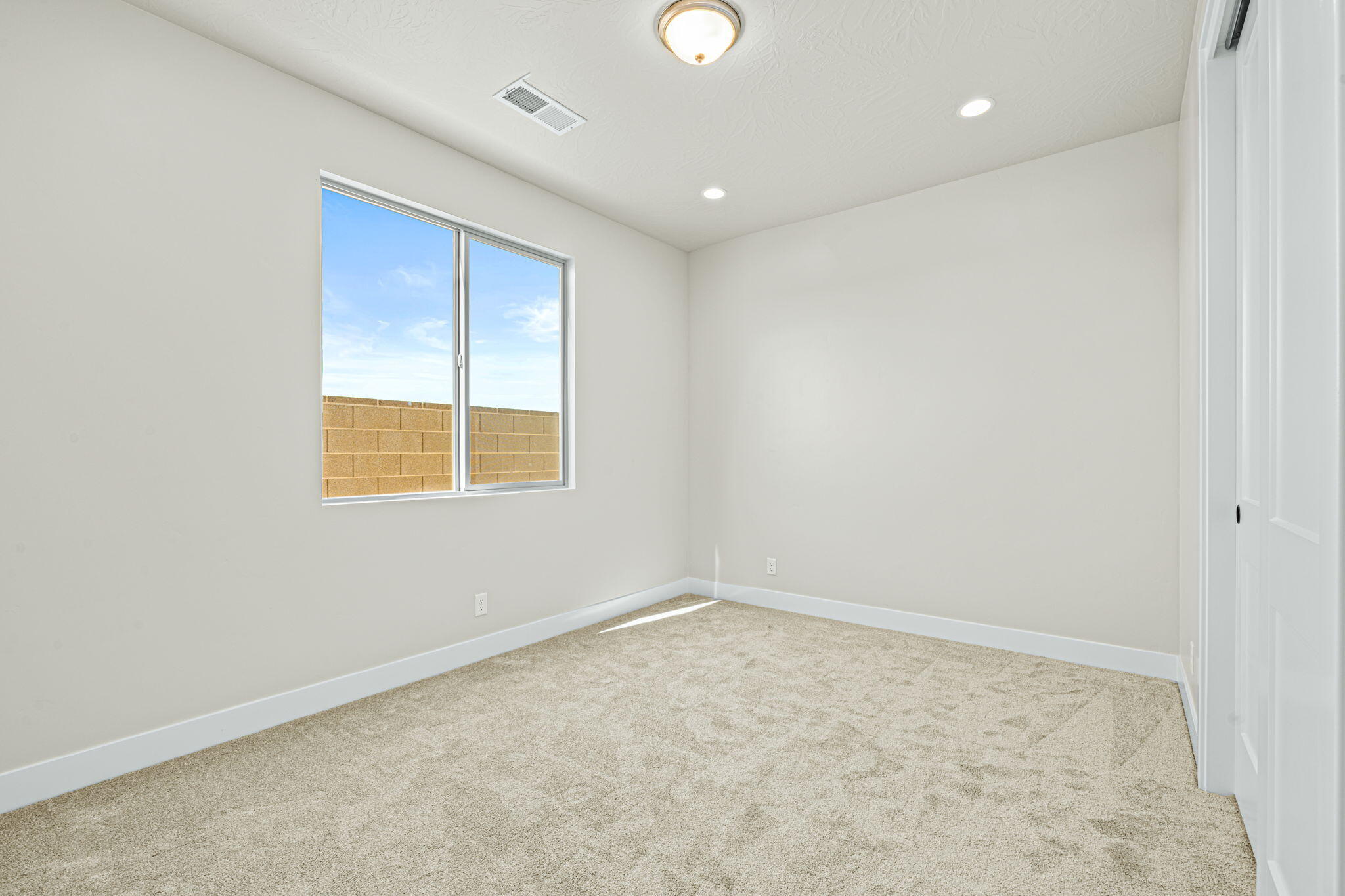SOLIS AT CORAL CANYON - Residential