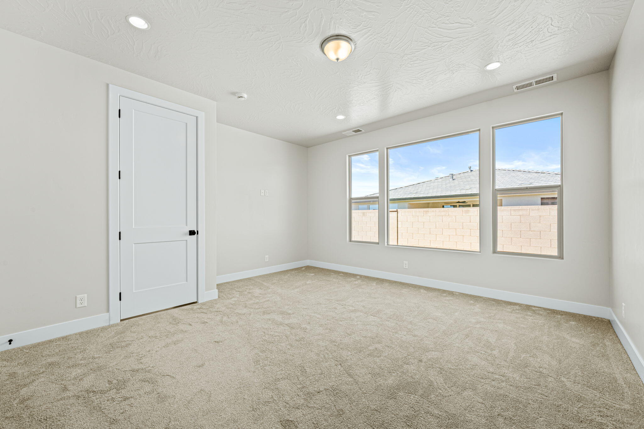 SOLIS AT CORAL CANYON - Residential