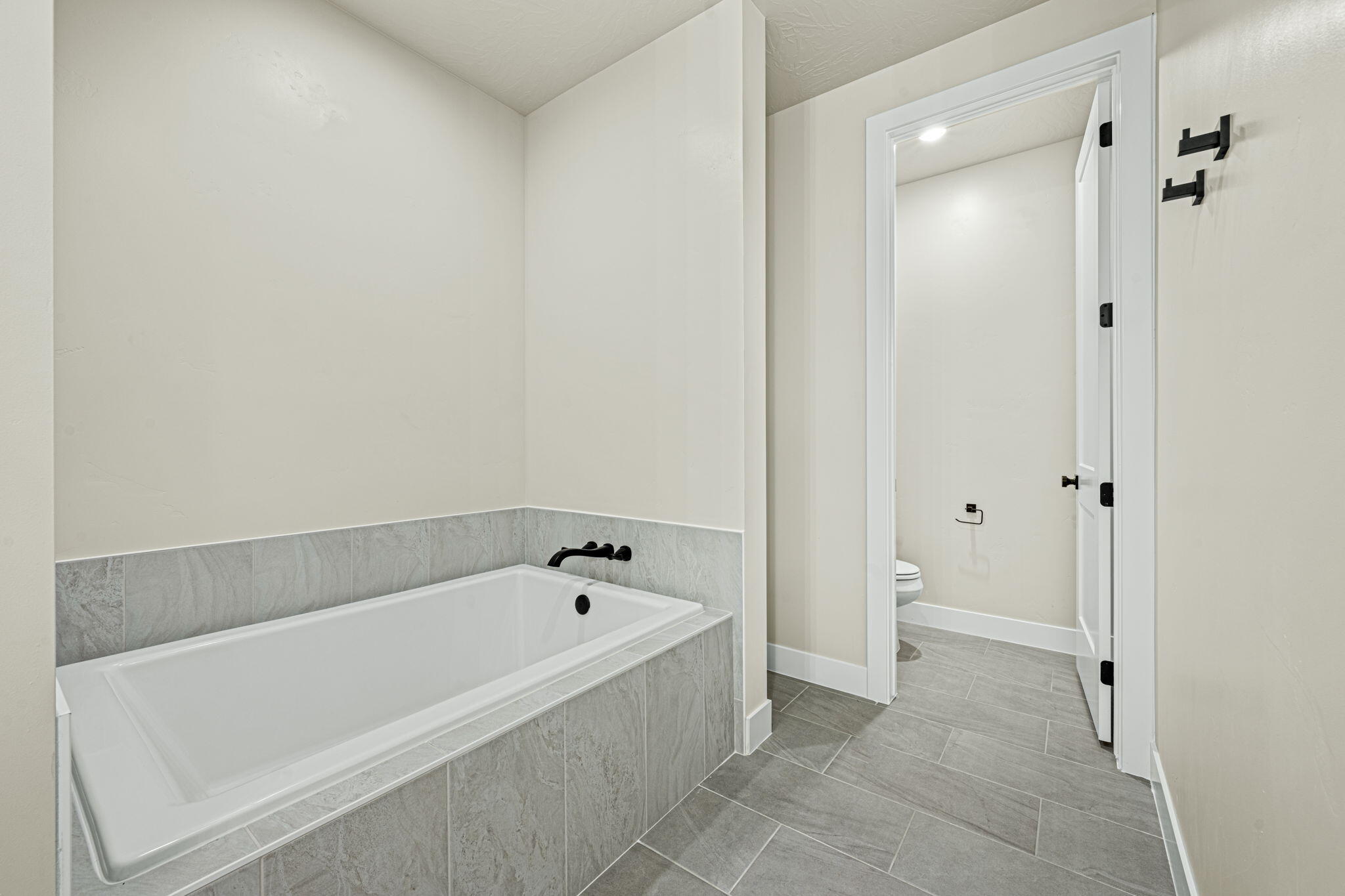 SOLIS AT CORAL CANYON - Residential