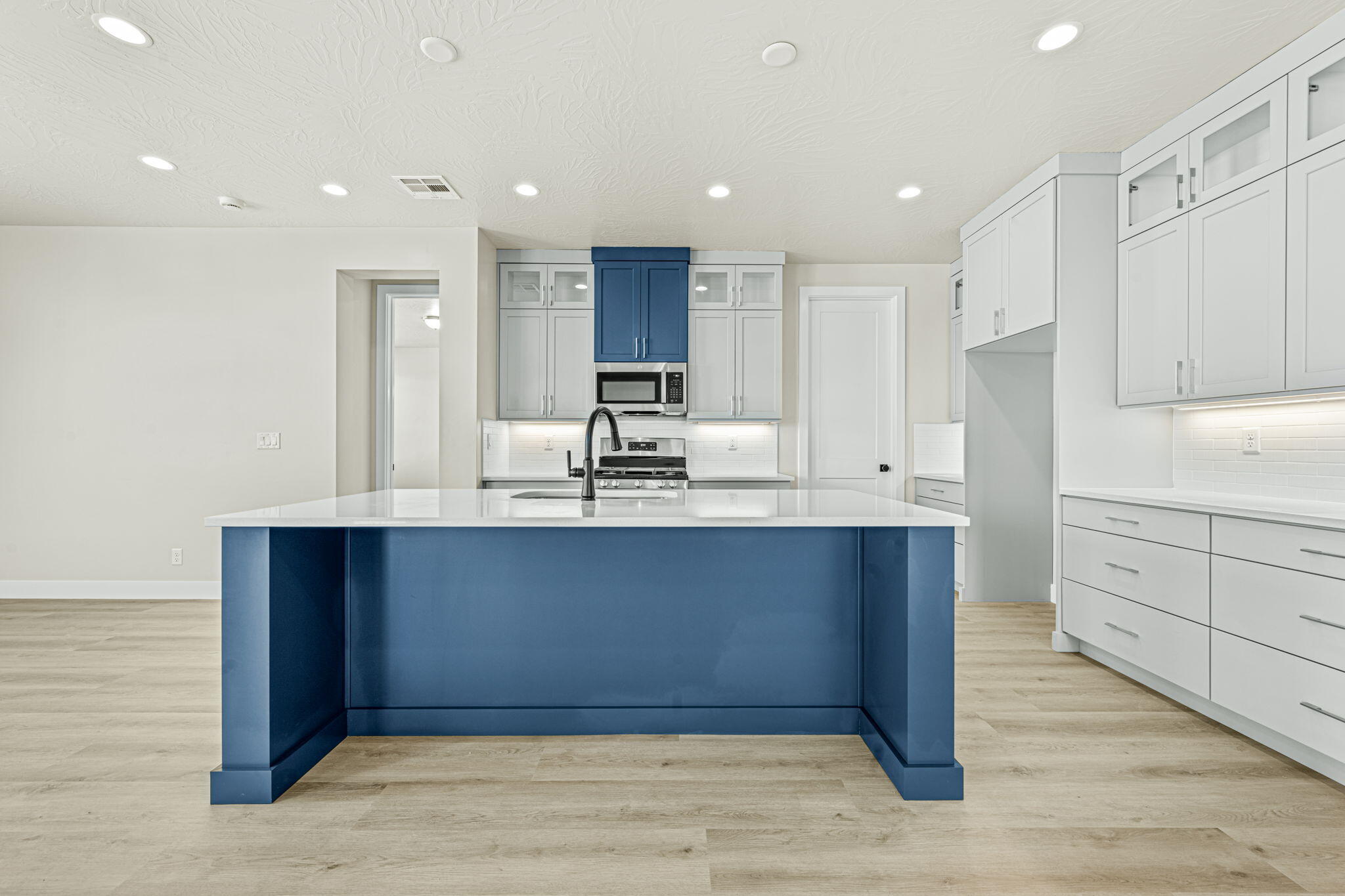 SOLIS AT CORAL CANYON - Residential