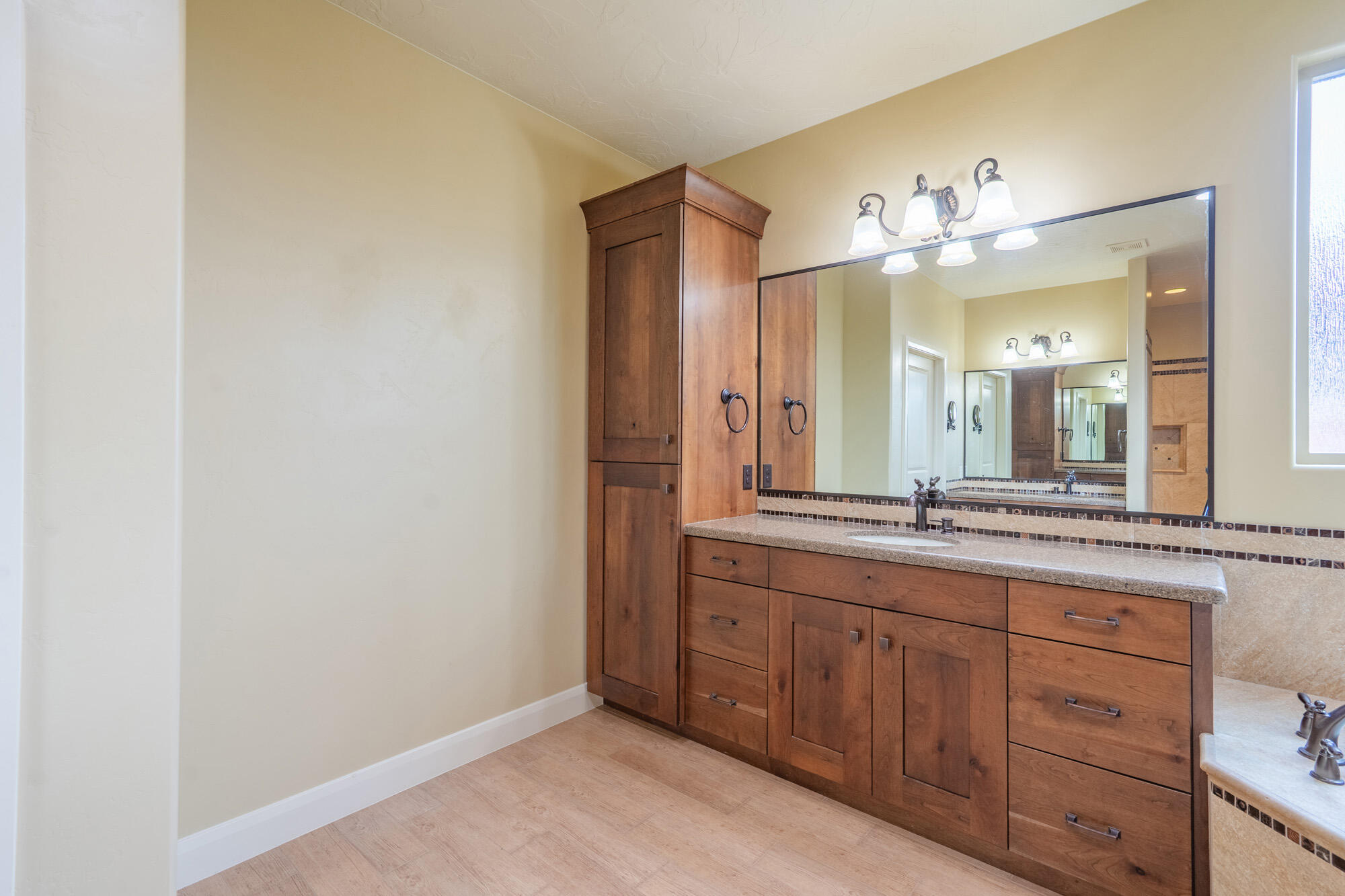 FOREMASTER RIDGE - Residential