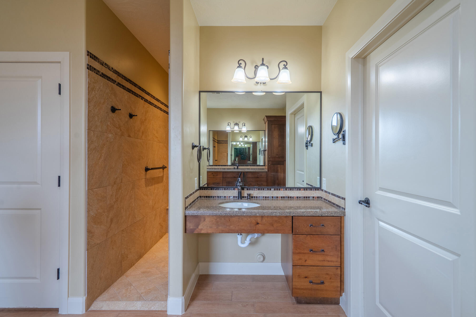 FOREMASTER RIDGE - Residential