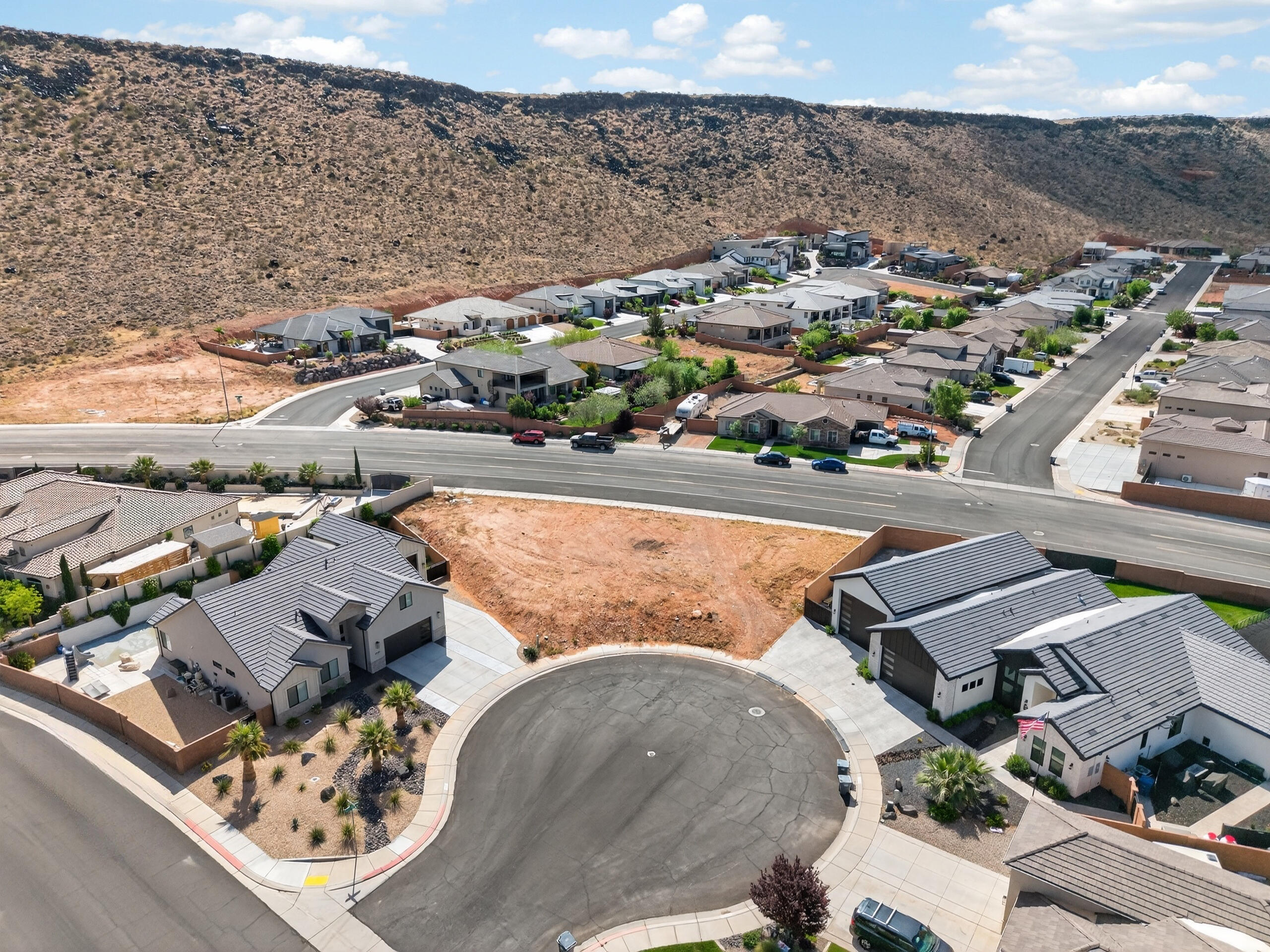 DIXIE SPRINGS - Land