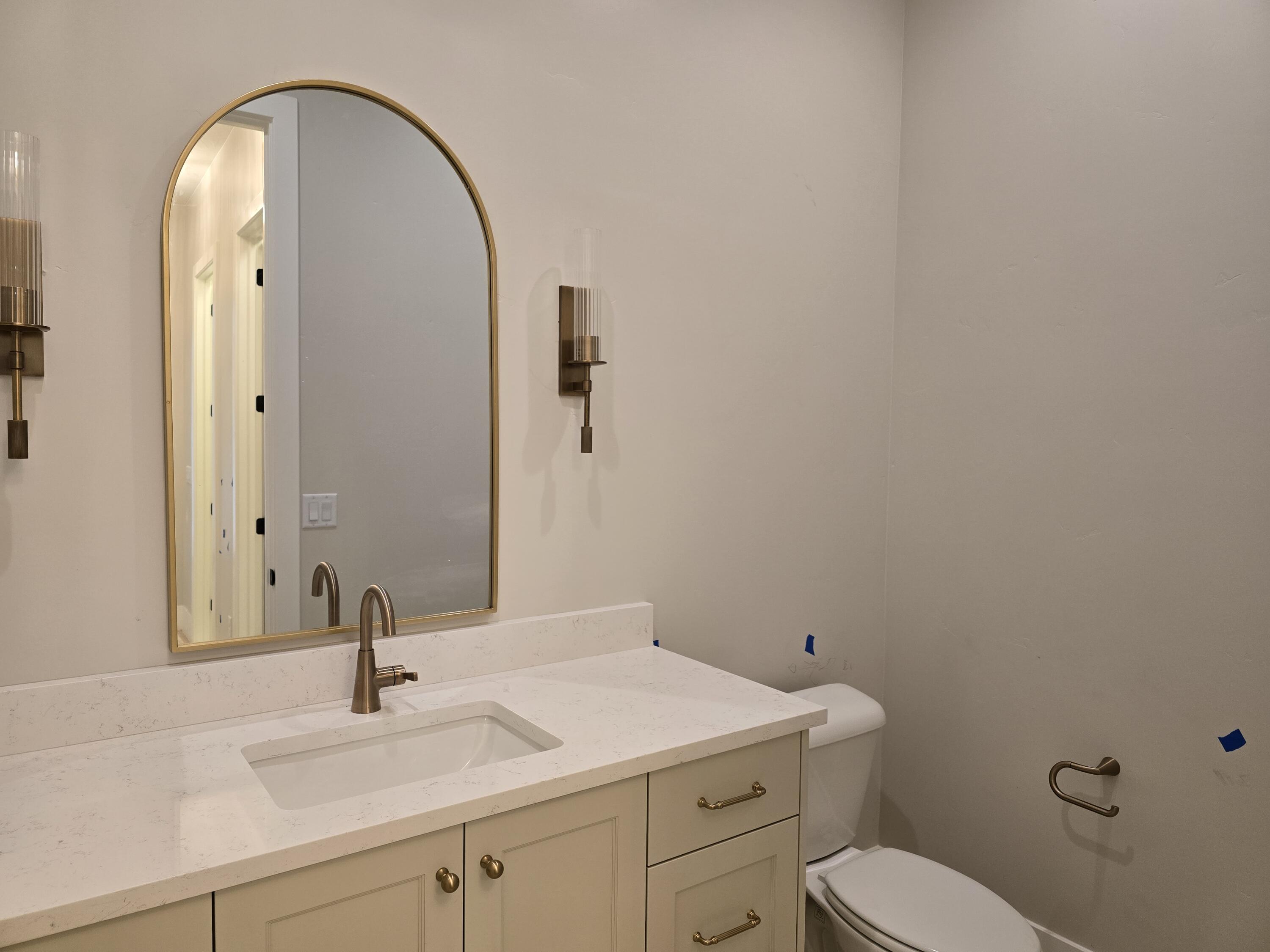 WASHINGTON VISTA - Residential